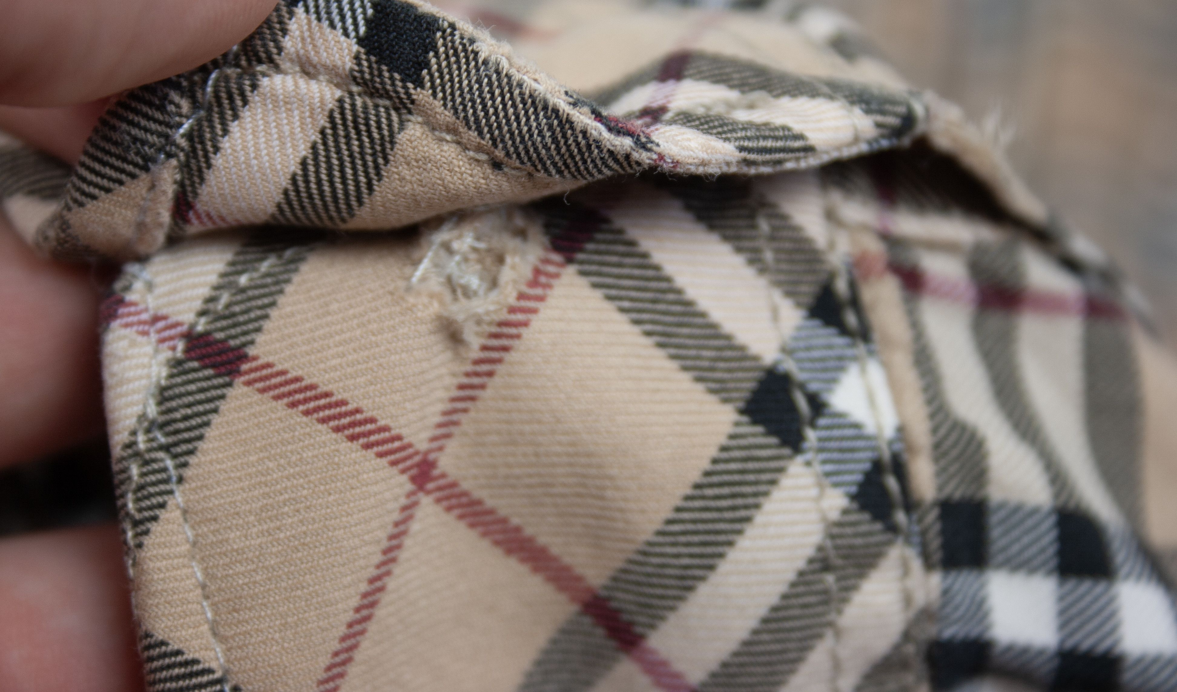 Burberry 00S Logo Nova Check Plaid Longsleeve Shirt Size US M / EU 48-50 / 2 - 11 Thumbnail