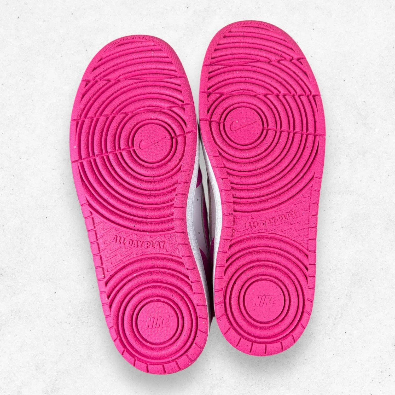 Nike Nike Court Borough Low Recraft GS 5.5Y Fuchsia Size US 5.5 / EU 38 - 11 Thumbnail