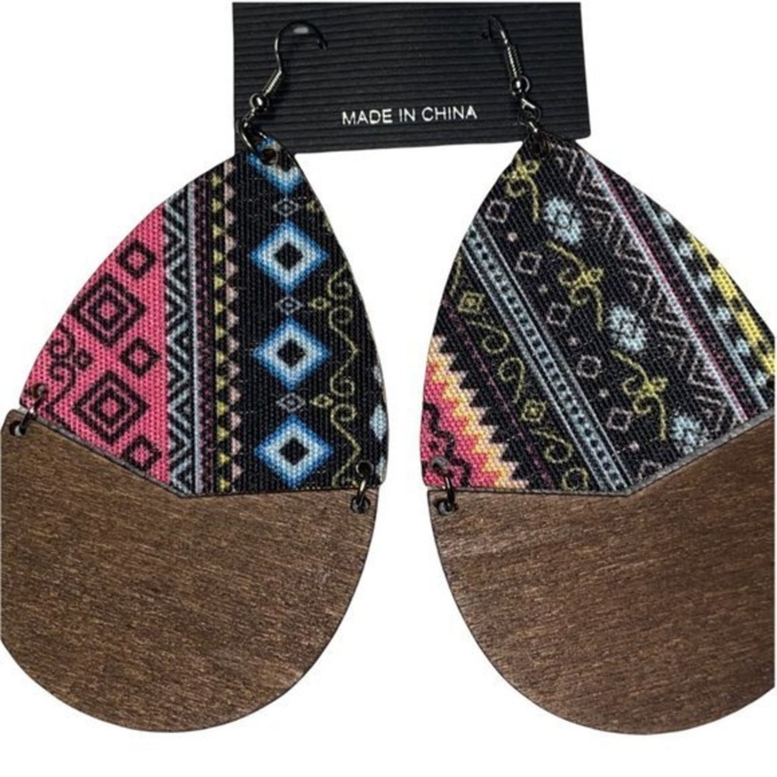 Other NWT Wooden Fabric Covered Boho Aztec Dangle Pink Black Size ONE SIZE - 3 Thumbnail