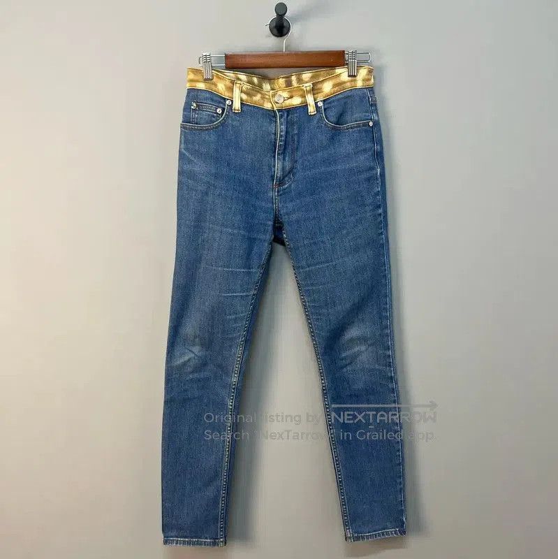 Burberry Burberry Light Blue Denim Women's Jeans. Size 23" - 1 Thumbnail