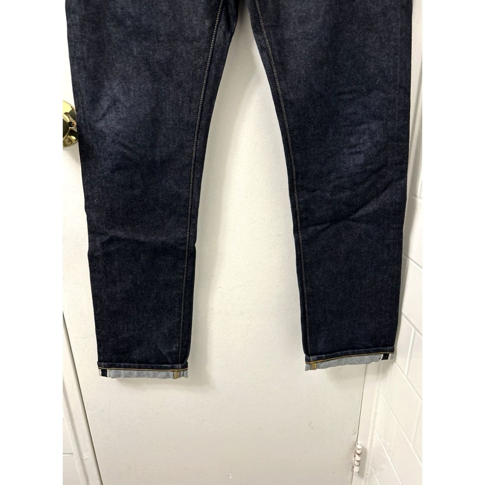Uniqlo UNIQLO Jeans Slim Straight Fit 29x32 Denim Blue Dark Wash 5-Pocket Zipper Button Mens Jeans Size US 29 - 3 Thumbnail