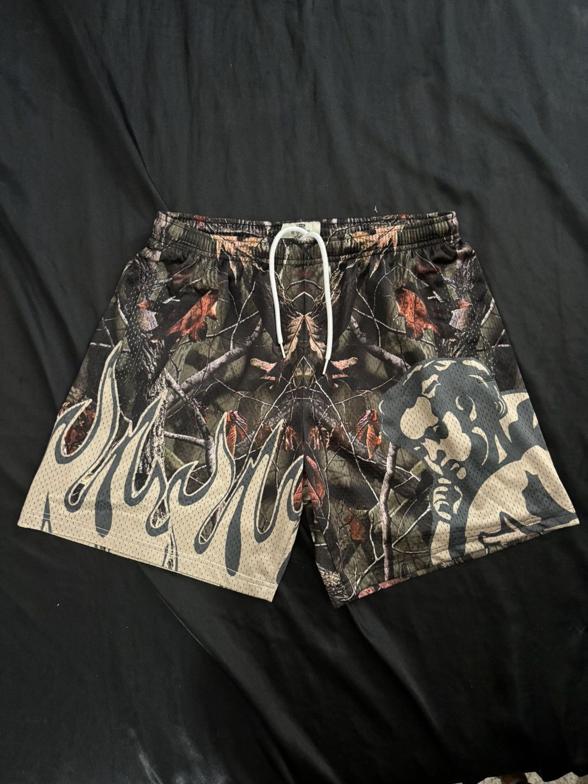 Fifty2hundred Camo Heaven/Hell Shorts M