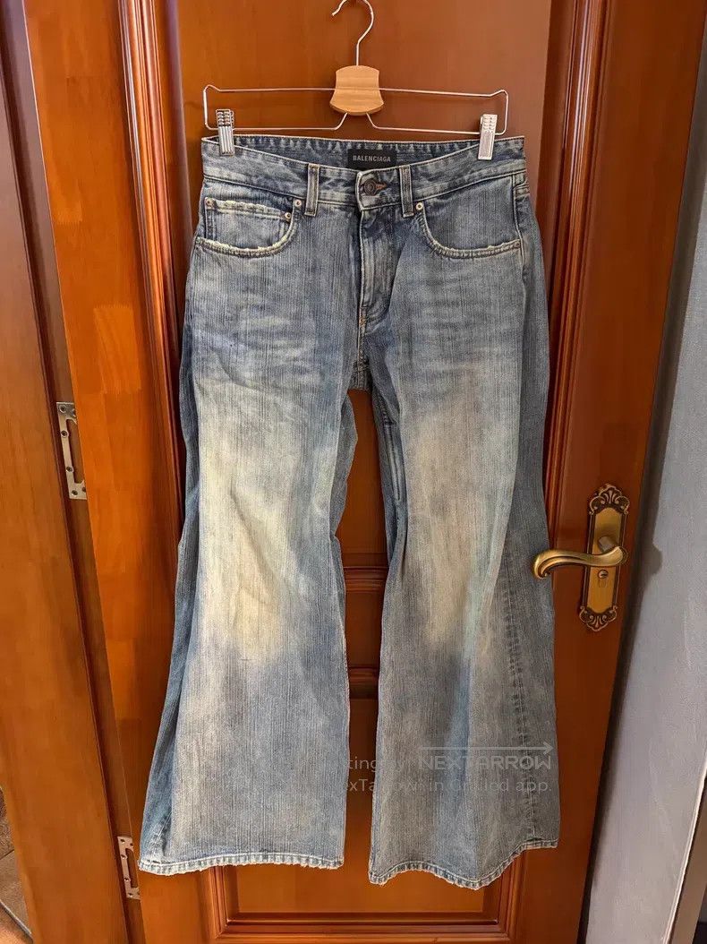 Balenciaga Balenciaga size S Flared Cuffed Destroyed Jeans Size 23" - 1 Thumbnail