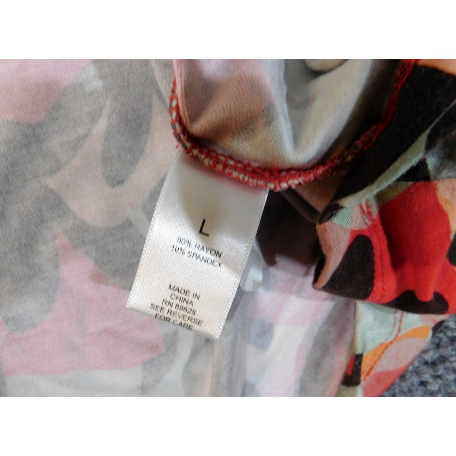 Vintage LOGO by Lori Goldstein Blouse Shirt Tunic Long Sleeve Red Floral Knit Rayon Spandex Regular Women L Size L / US 10 / IT 46 - 6 Thumbnail