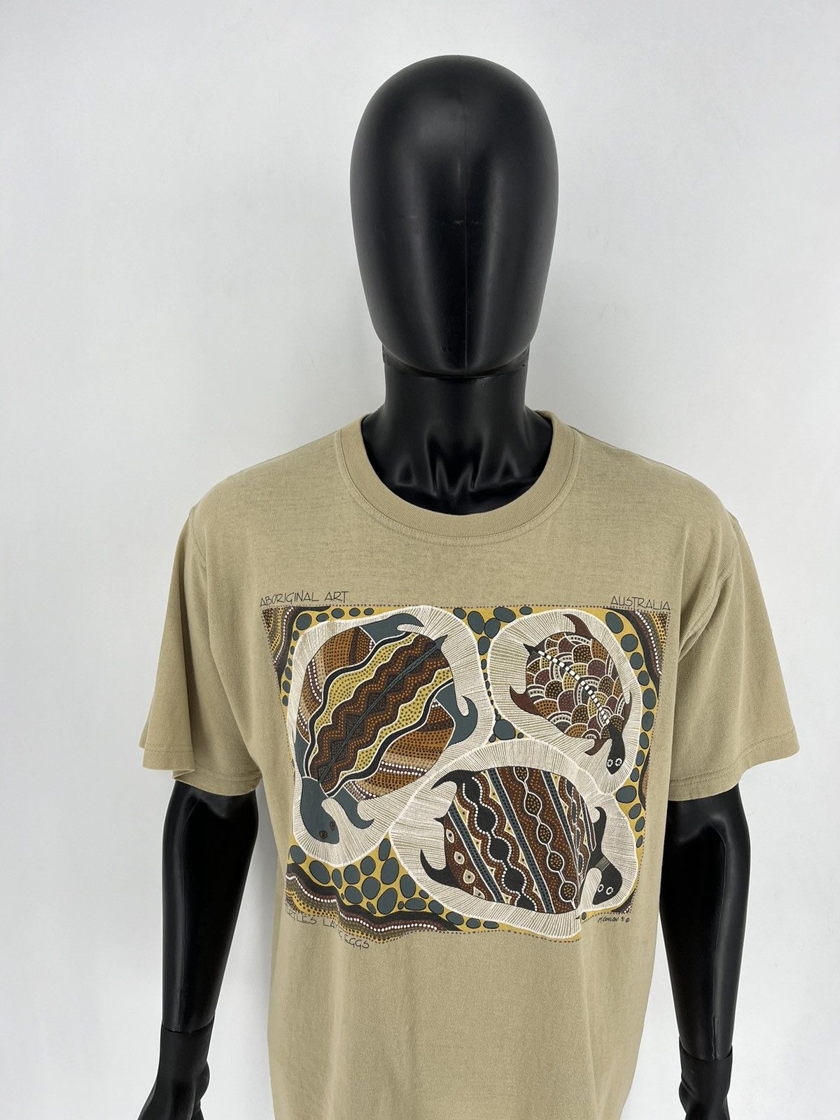 Vintage Vintage 1991 Max Conlon Turtles Laying Eggs Aboriginal Art Size US XL / EU 56 / 4 - 5 Thumbnail