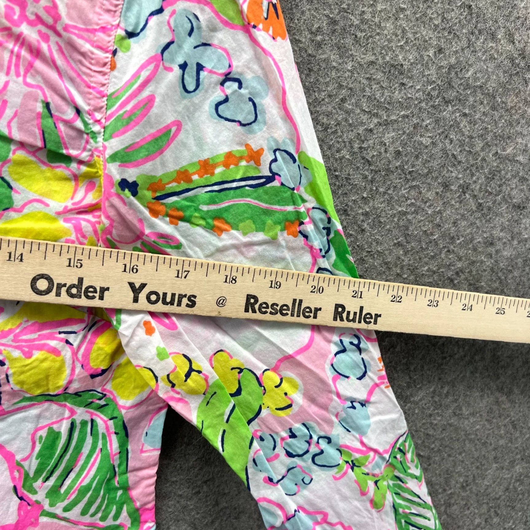 Lilly Pulitzer Lilly Pulitzer Shirt Women Small Button Down Multicolor Floral Paisley abstract Shirt Mens? Size S / US 4 / IT 40 - 6 Thumbnail