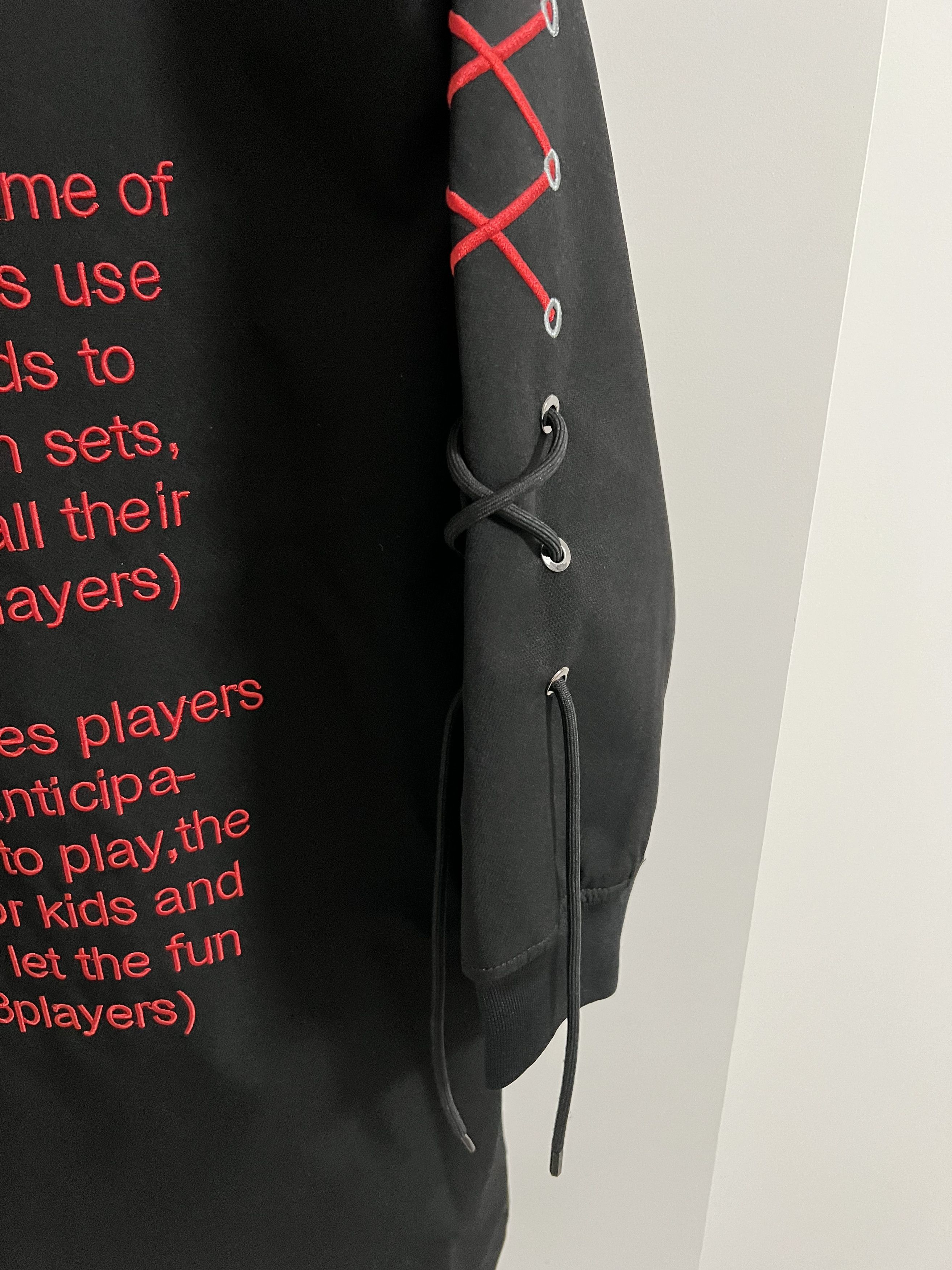 Other Letter Embroidery Threaded Black Parka with Red Straps Size US L / EU 52-54 / 3 - 8 Thumbnail