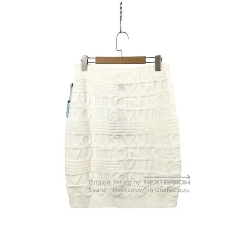 Louis Vuitton Louis Vuitton Women's White Skirt XL Size . Size 30" / US 8 / IT 44 - 2 Thumbnail