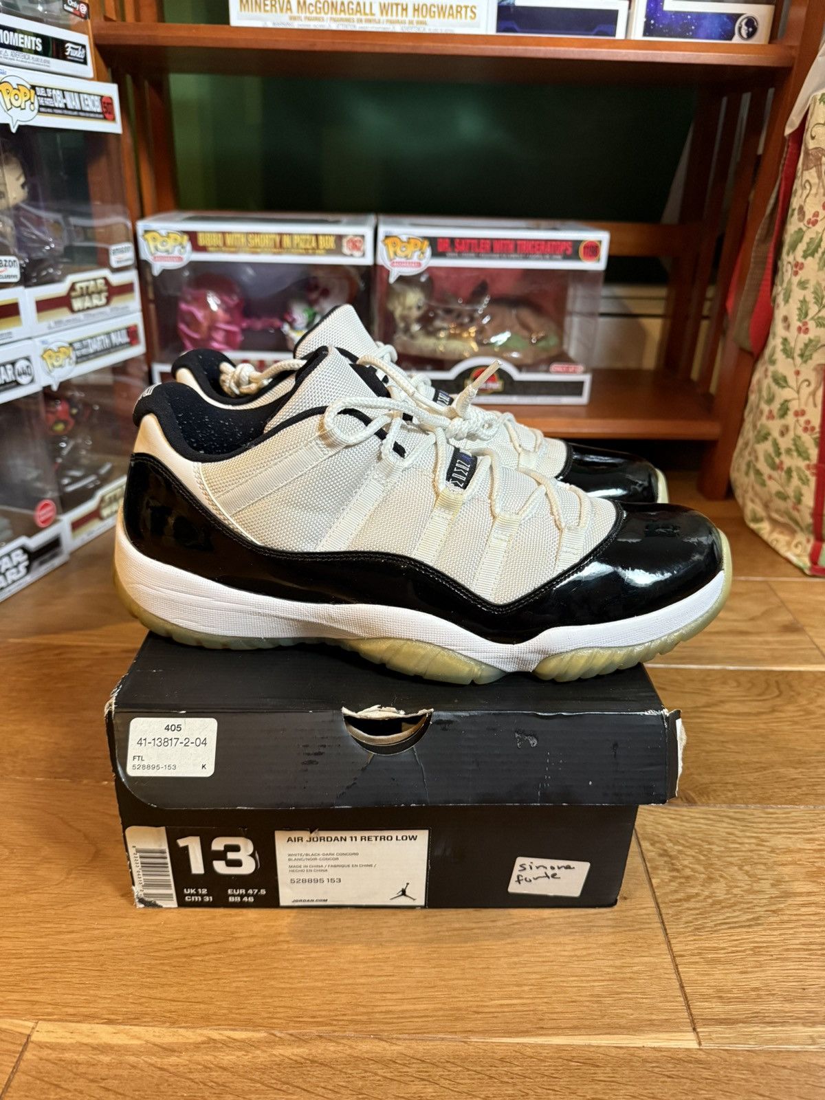Jordan 11 Low “Concord”