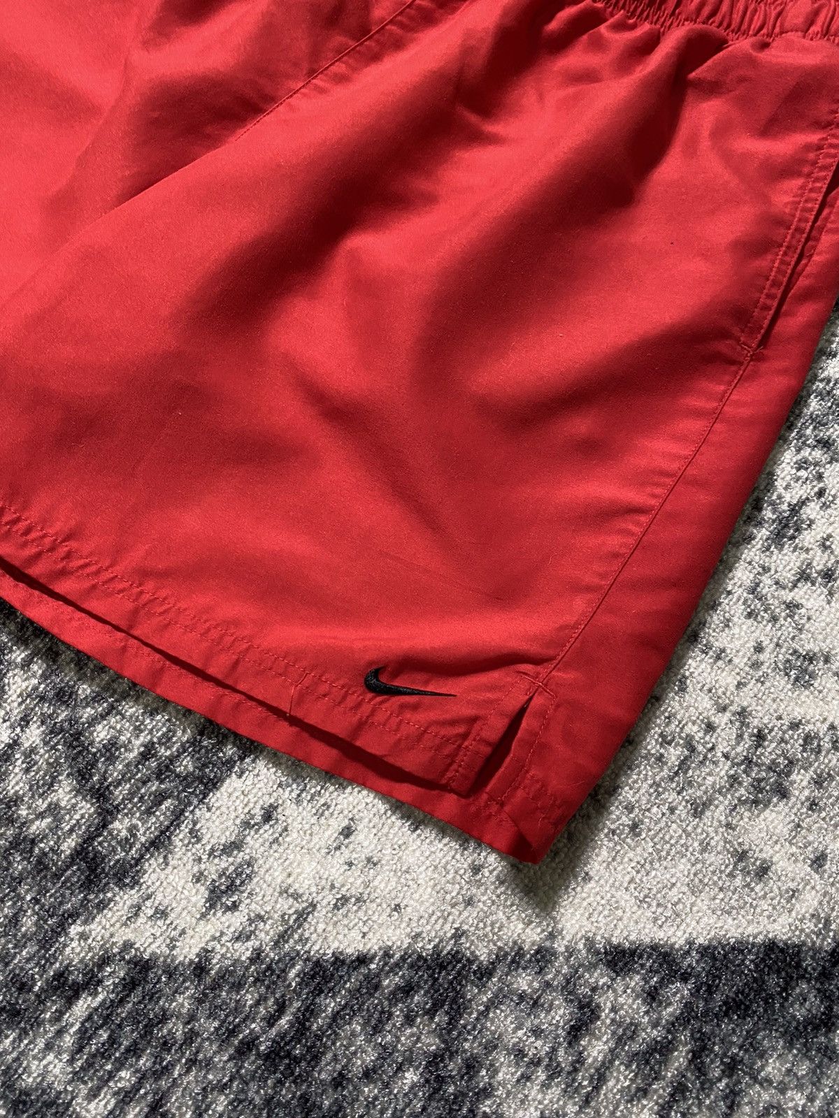 Nike × Vintage Vintage Nike Shorts Sportswear Red Swoosh Y2K STYLE 90s Size US 34 / EU 50 - 2 Thumbnail