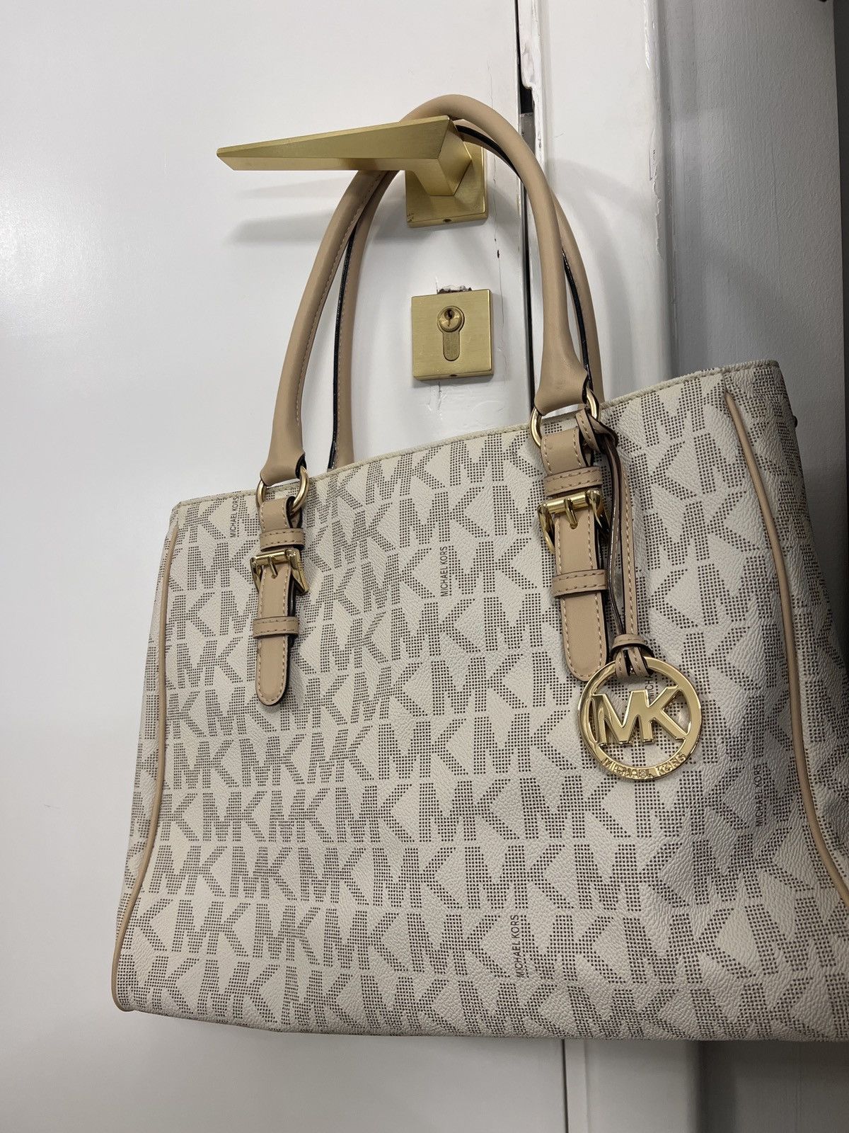 Michael Kors michael kors ruthie large signature logo satchel Size ONE SIZE - 1 Thumbnail
