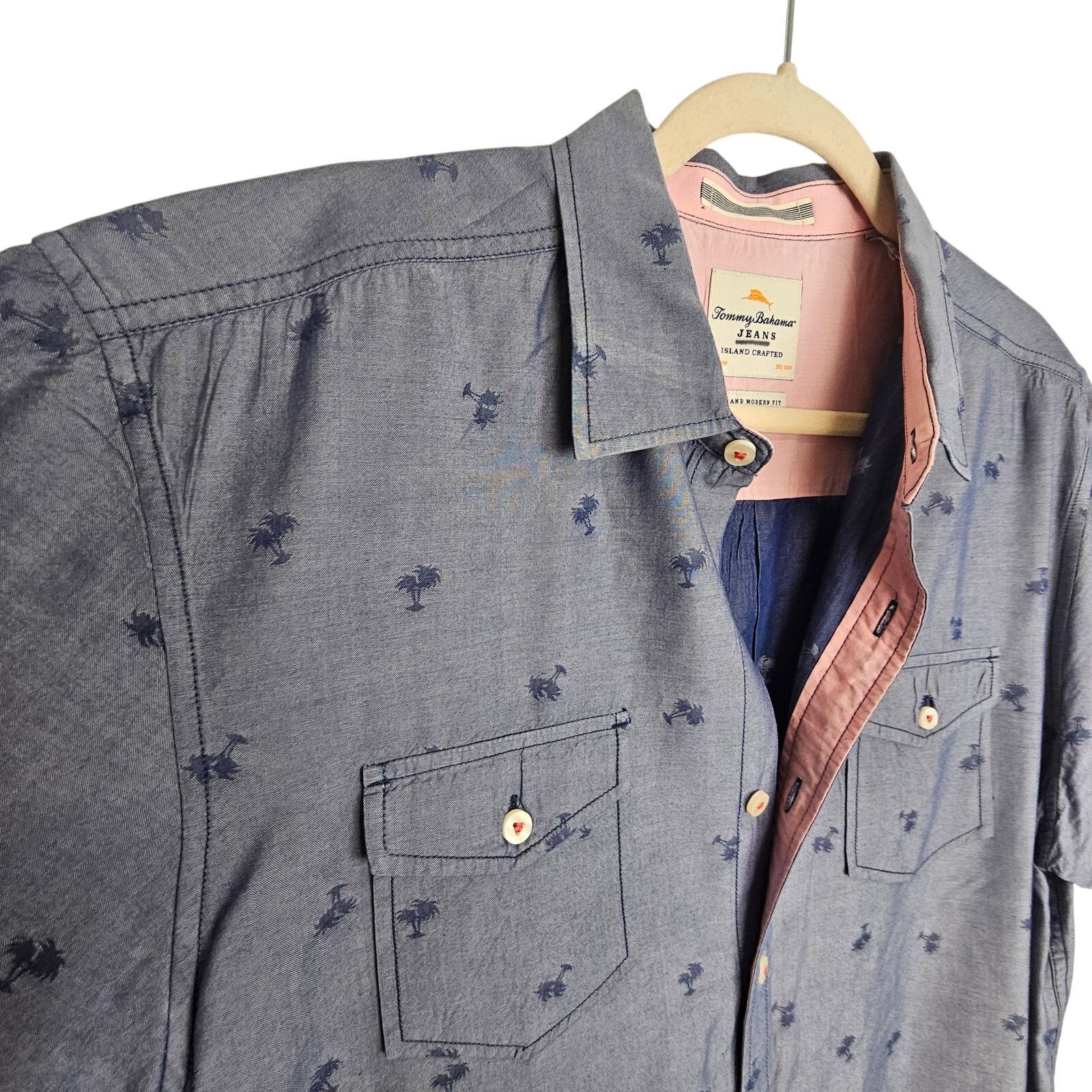 Tommy Bahama Tommy Bahama Mens Palm Tree Print Hawaiian Shirt Sz L Resort Size US L / EU 52-54 / 3 - 5 Thumbnail