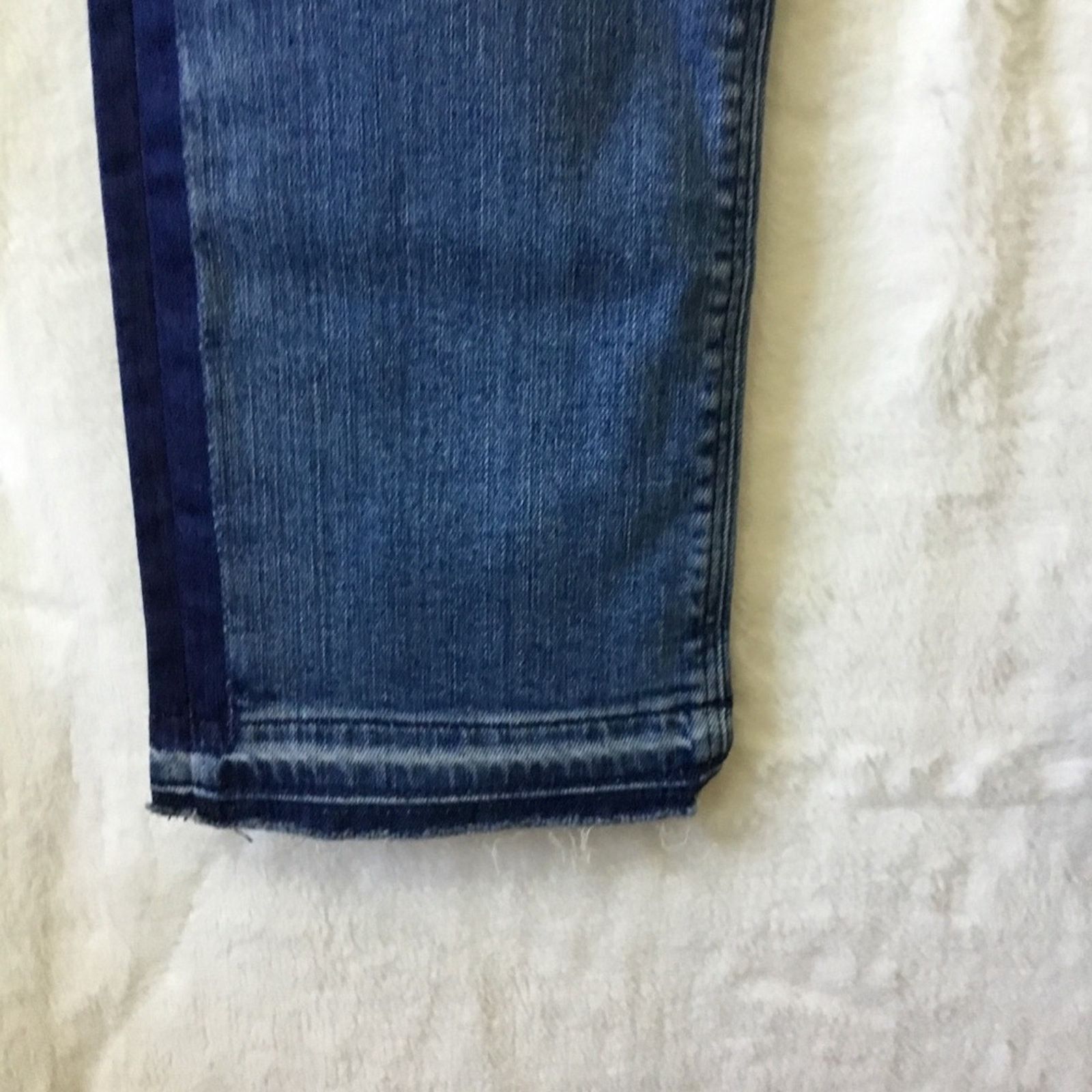 Hudson Hudson Midrise Tilda Crop Cigarette Jeans Size 26" / US 2 / IT 38 - 4 Thumbnail
