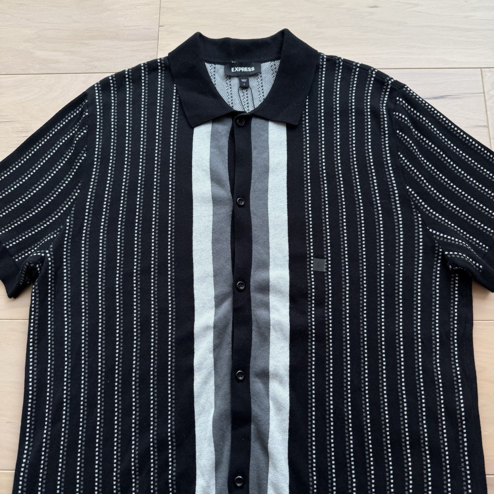Express Express Geo Striped Shirt L Black Multicolor Striped Knit Size US L / EU 52-54 / 3 - 3 Thumbnail