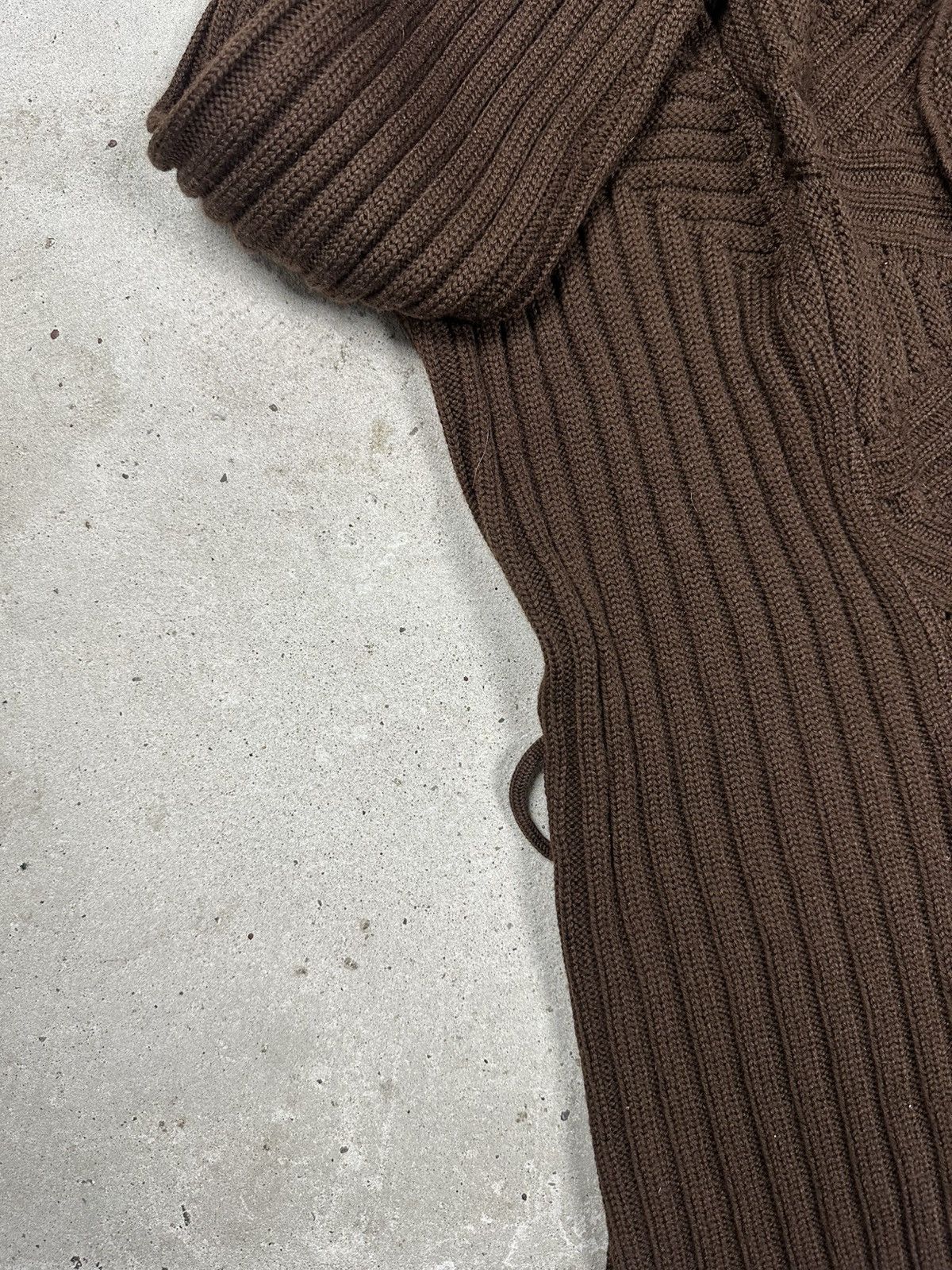 Alexander McQueen Vintage FW 90s Alexander McQueen Wool Brown Runway Cardigan Size M / US 6-8 / IT 42-44 - 9 Thumbnail