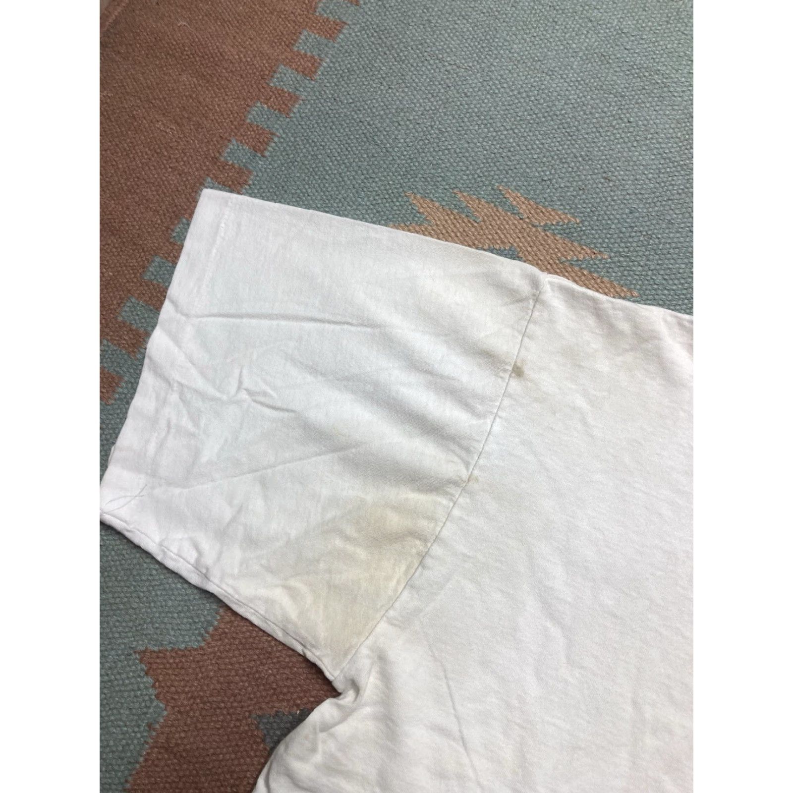 Vintage VINTAGE 90s Columbia T-Shirt Logo Hiking Outdoor Distressed Boxy XL Mens White Size US XL / EU 56 / 4 - 3 Thumbnail