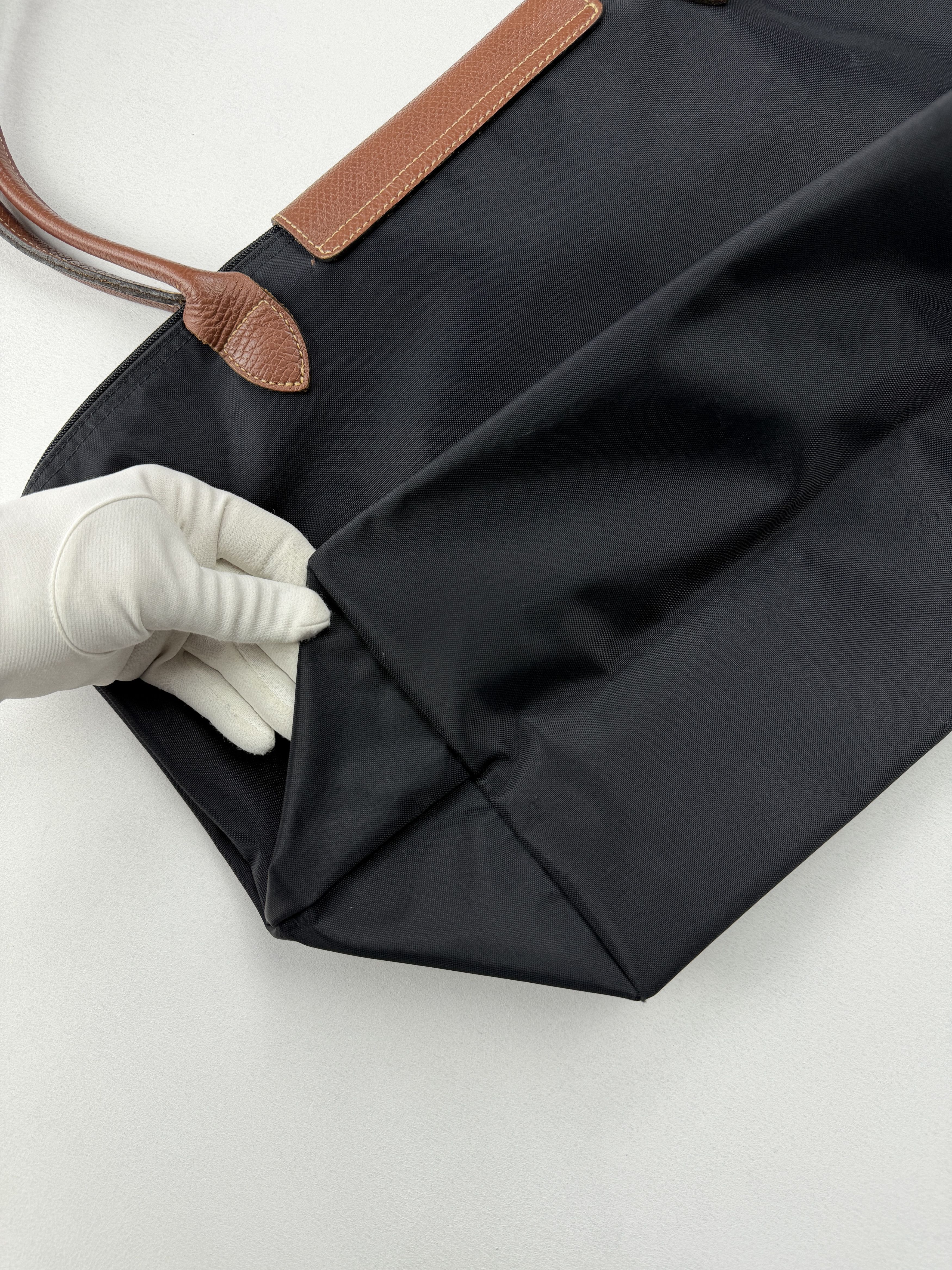 Longchamp Longchamp Le Pliage Black Nylon Top Handle Bag Size L Size ONE SIZE - 14 Thumbnail