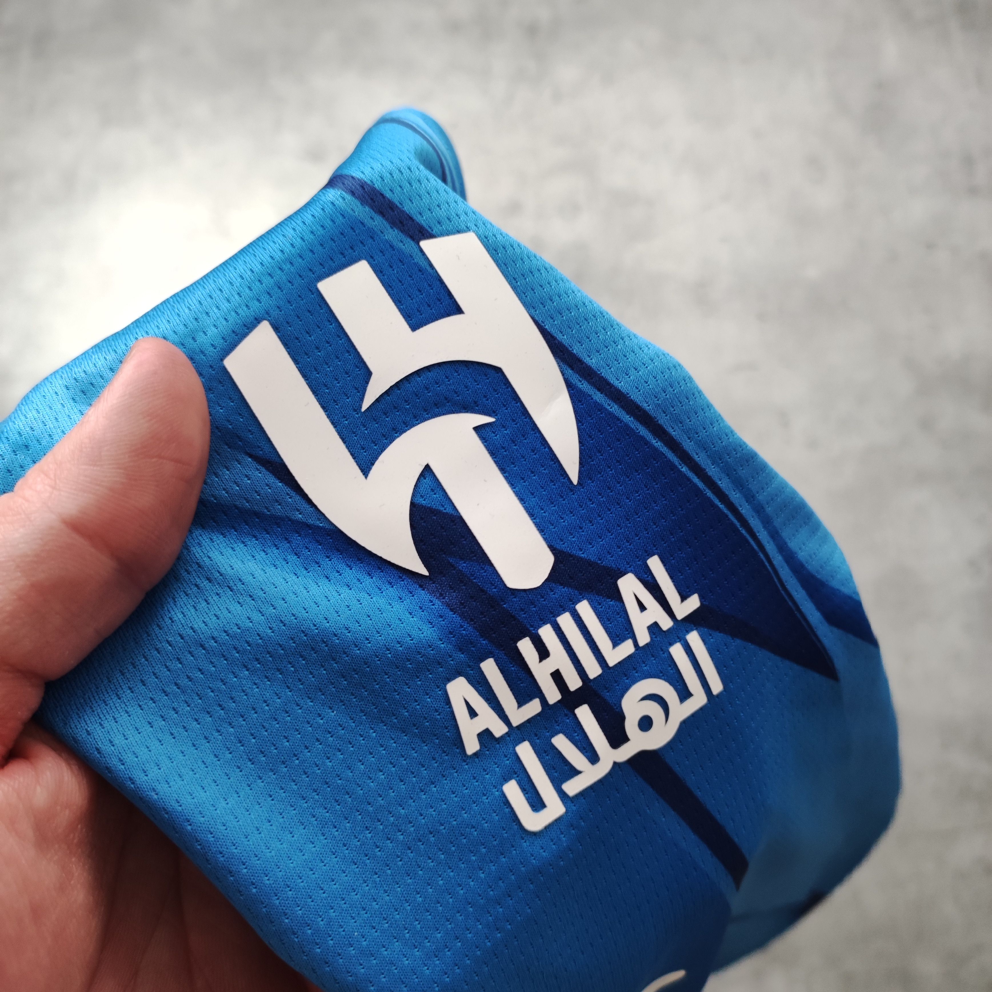 Puma RARE Neymar JR x Al-Hilal Puma Football Jersey Size US L / EU 52-54 / 3 - 6 Thumbnail