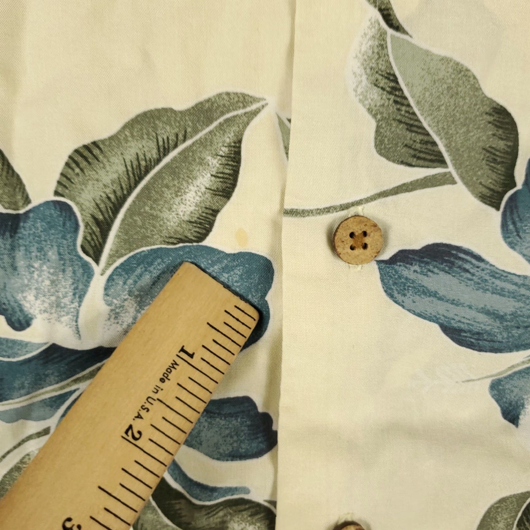 Tommy Bahama VINTAGE Tommy Bahama Shirt Mens Medium Ivory Floral Rayon Hawaiian Button Up Size US M / EU 48-50 / 2 - 3 Thumbnail