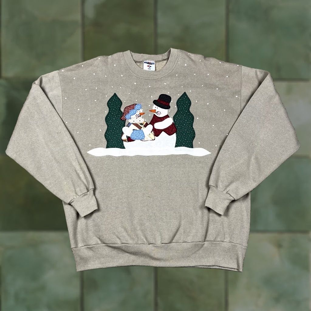 Jerzees VINTAGE Jerzees Christmas Snowman Patched Crewneck Sweatshirt XL Beige Unisex Adults 90s Pullover Crewneck Size US XL / EU 56 / 4 - 1 Thumbnail