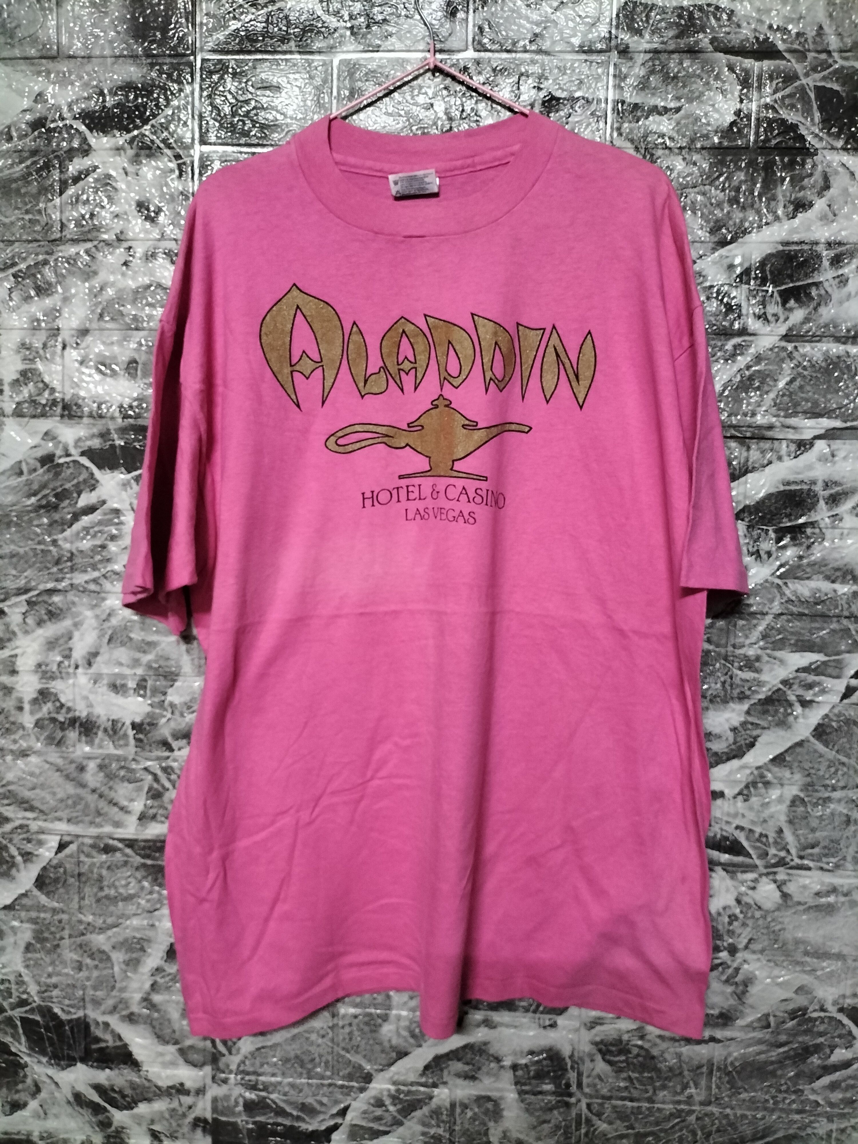 Vintage Vintage 90s Aladdin hotel and casino hanes single stitch Size US XXL / EU 58 / 5 - 1 Thumbnail