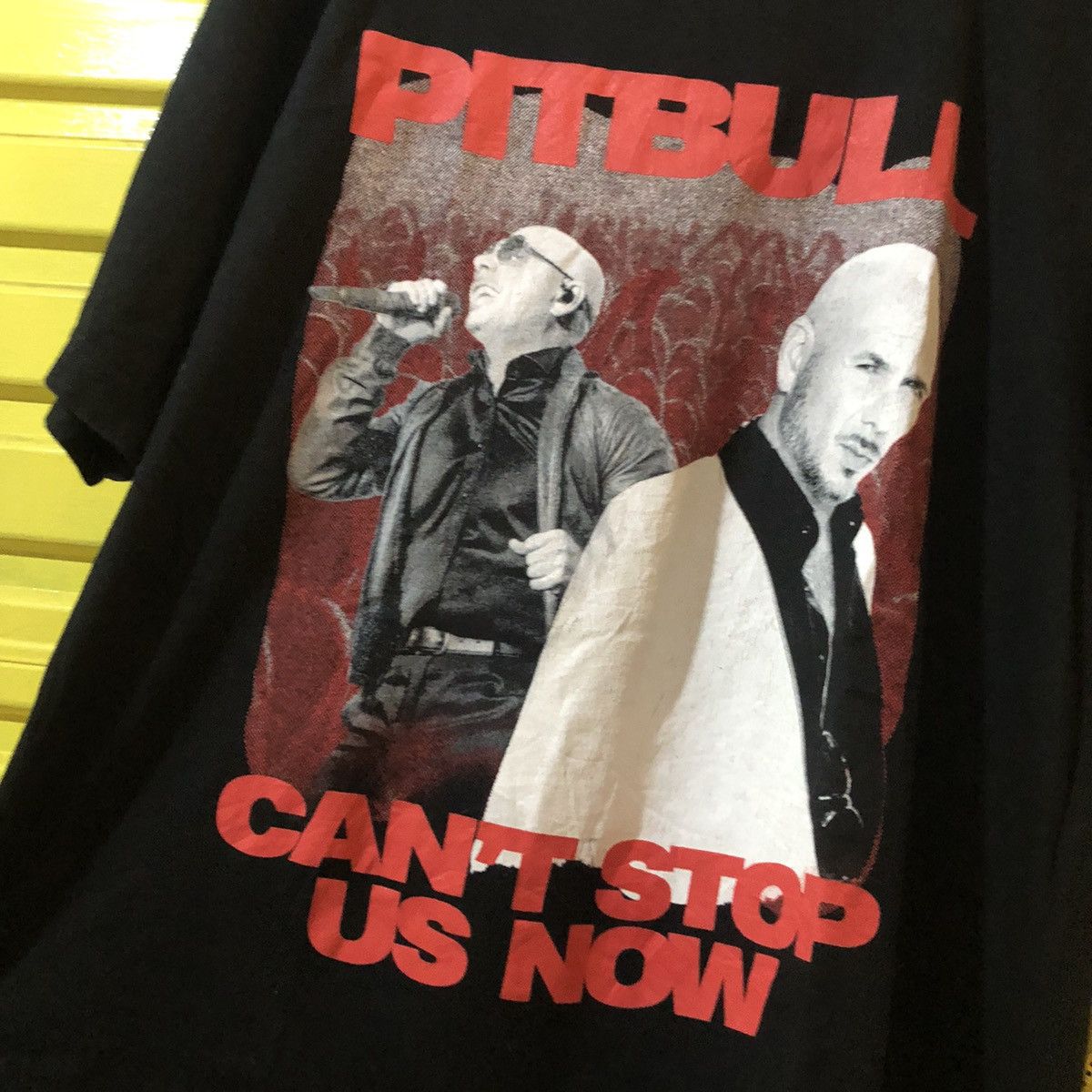 Band Tees Pitbull can't stop us now tour Size US XL / EU 56 / 4 - 2 Thumbnail