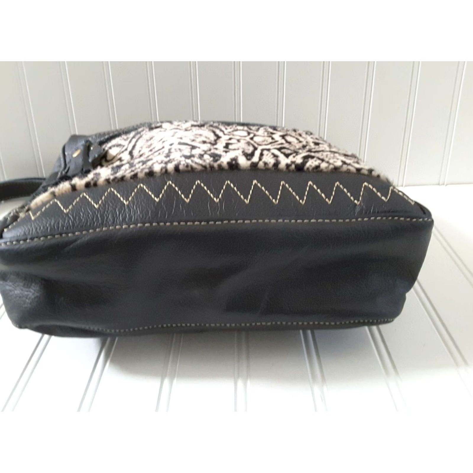 Vintage Myra Bag Monochromatic Snake Fur Leather Purse Handbag Shoulder Bag Women Medium Black Animal Print Zip Adjustable Strap Size ONE SIZE - 4 Thumbnail