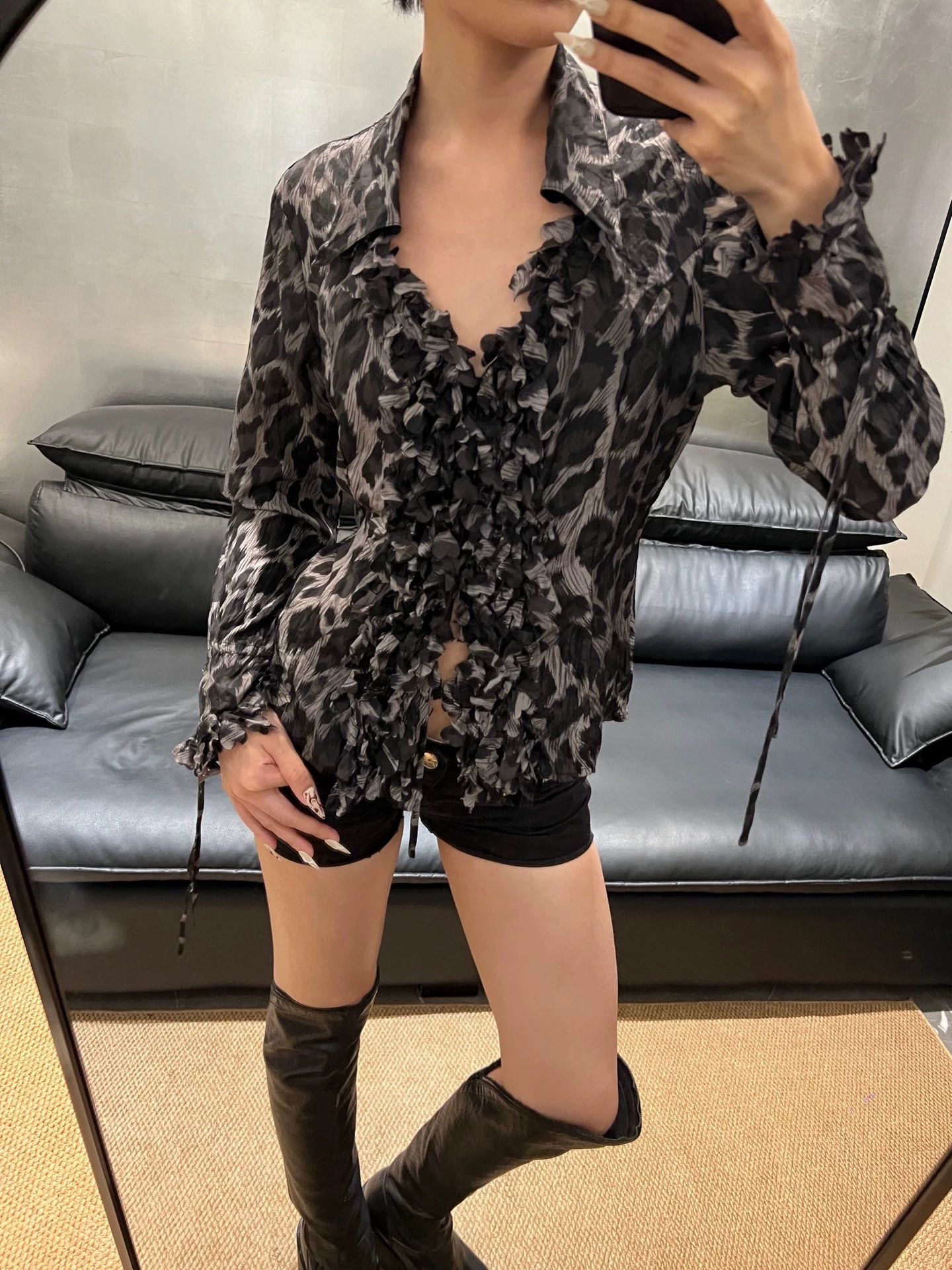 Other French Leopard Print Floral Collar Tie-Neck Shirt Size XS / US 0-2 / IT 36-38 - 3 Thumbnail