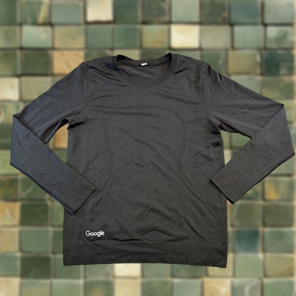Lululemon Lululemon Thermal Stretch Shirt Mens Black Long Sleeve Crew Neck Athletic EUC T-Shirt Stretch M Regular Size US M / EU 48-50 / 2 - 1 Thumbnail