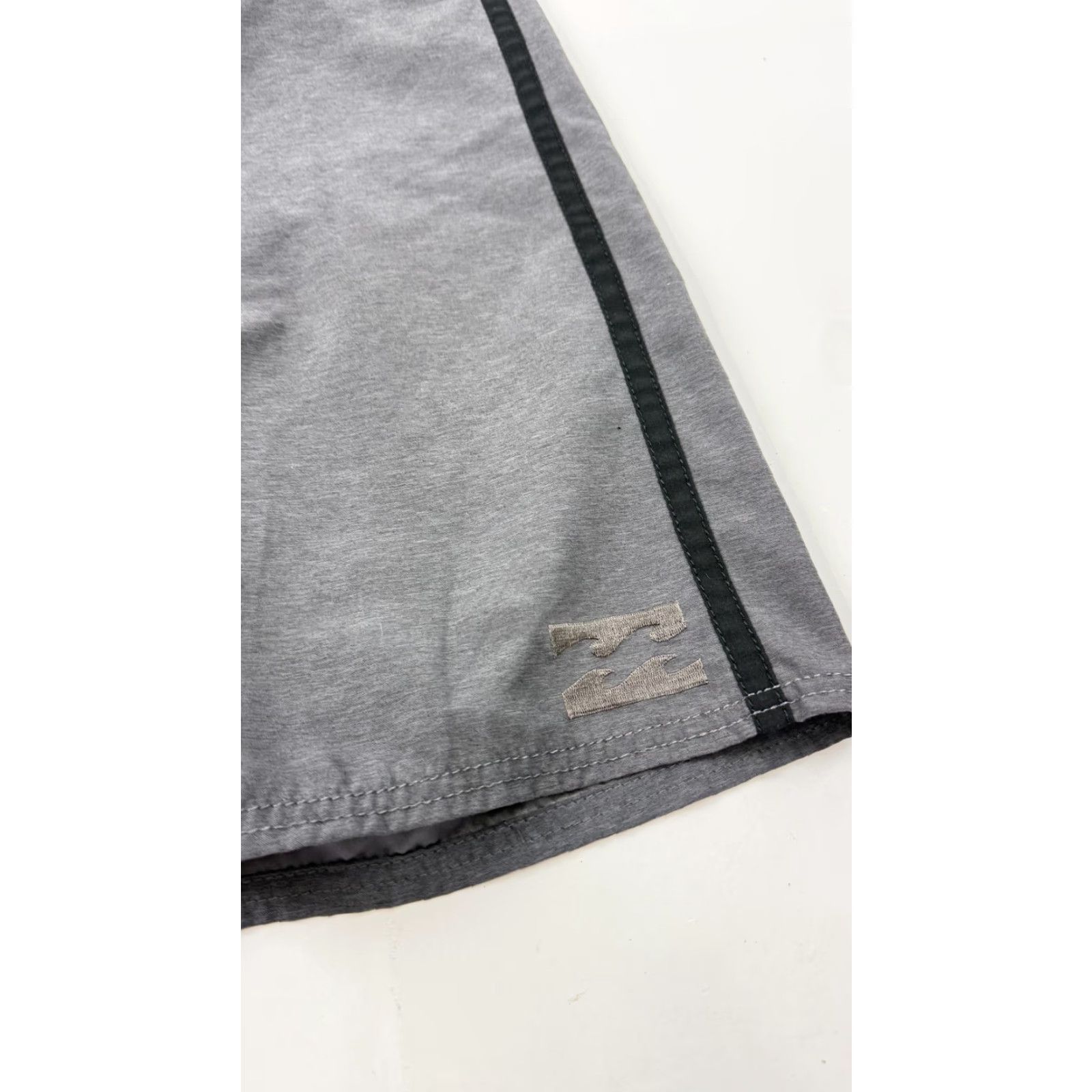 Billabong Billabong Boardshorts Bottom Mens 36 Gray Black Surf Trunks Pockets Drawstring Size US 36 / EU 52 - 2 Thumbnail