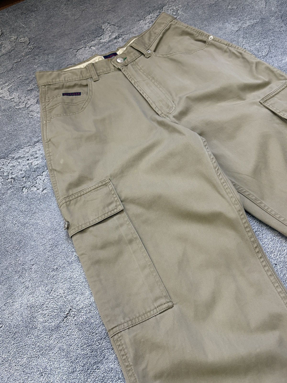 Tommy Hilfiger Vintage 1999 Tommy Hilfiger Cargo Pants Khaki Baggy 31/34 Size US 31 - 10 Thumbnail