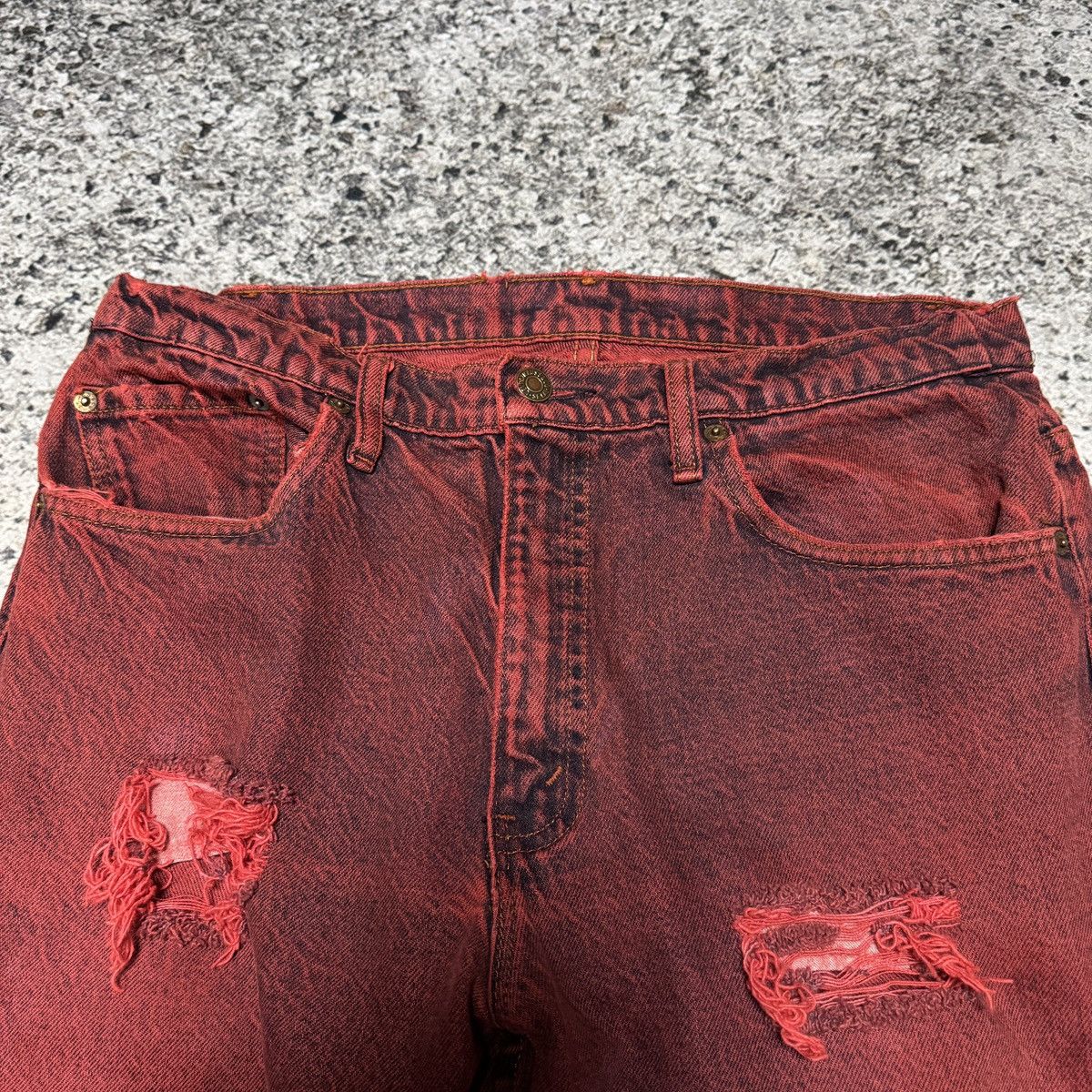 Levi's Vintage Levi’s 505 Red Dyed Thrashed Faded Denim Jeans Size US 34 / EU 50 - 8 Thumbnail