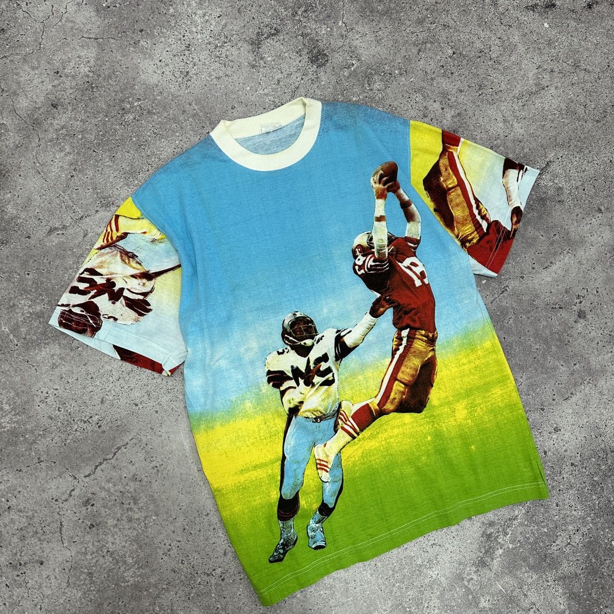 Vintage Vintage 90s American Football AOP rare tee AllOverPrint y2k Size US M / EU 48-50 / 2 - 5 Thumbnail