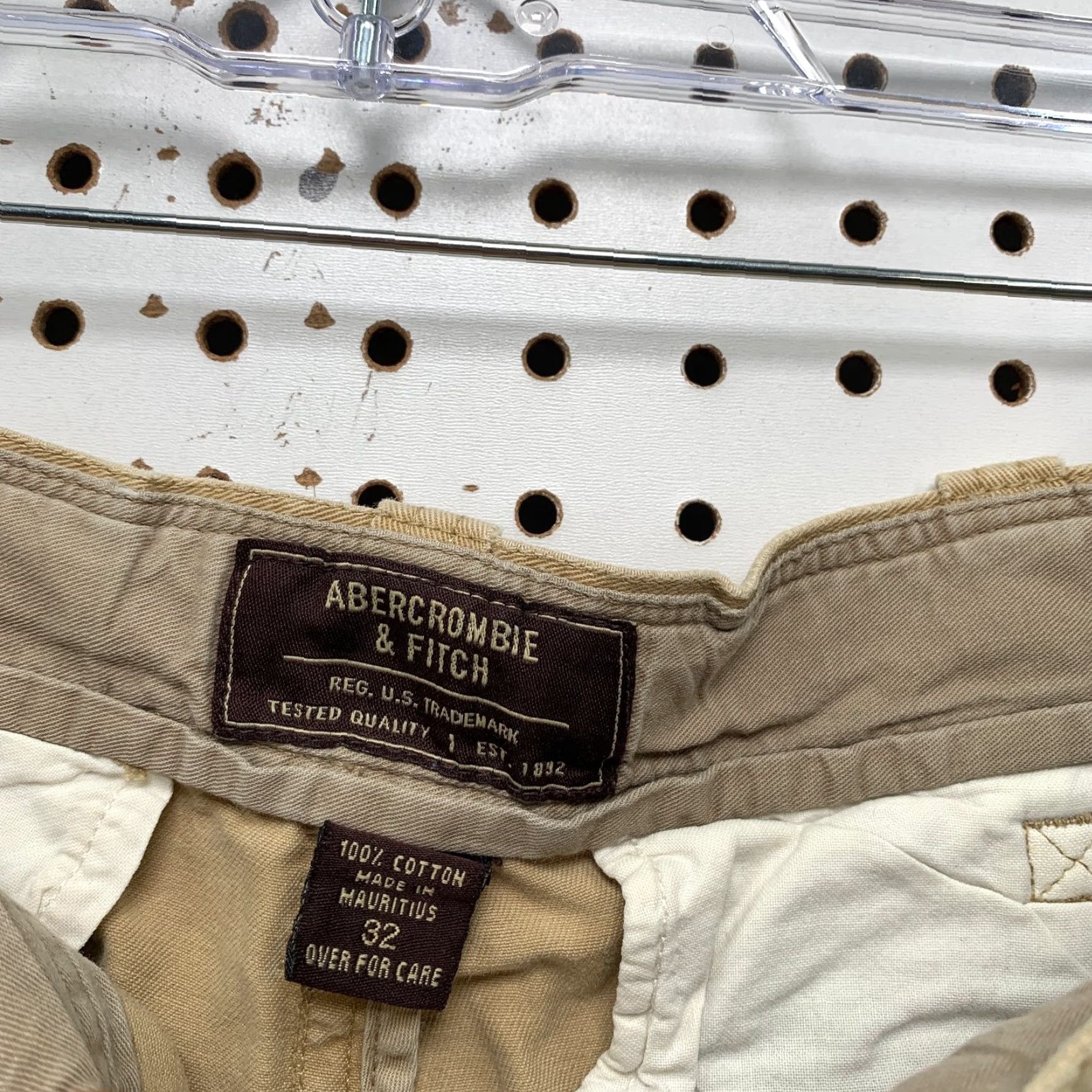Abercrombie & Fitch VINTAGE Abercrombie & Fitch Military Cargo Shorts Mens 32 Khaki Outdoor 32x10 Size US 32 / EU 48 - 3 Thumbnail