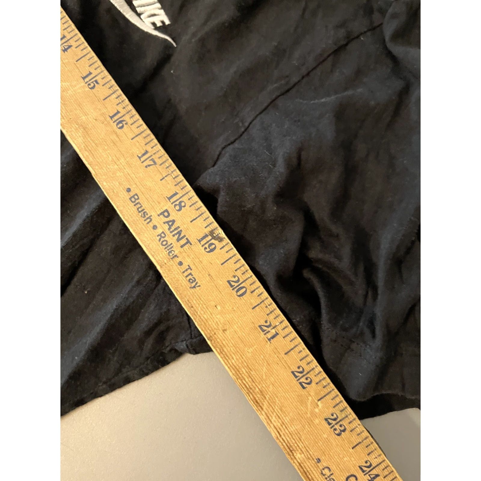 Nike Nike T-Shirt Adult L Black Short Sleeve Crewneck Logo Swoosh Nike Dri-Fit Mens Size US L / EU 52-54 / 3 - 5 Thumbnail