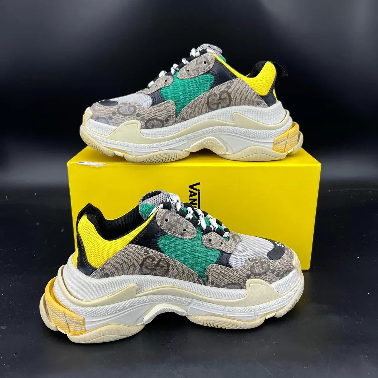 Balenciaga Balenciaga Gucci Yellow Green Dad Shoe Women's 37 Size US 6.5 / IT 36.5 - 2 Thumbnail