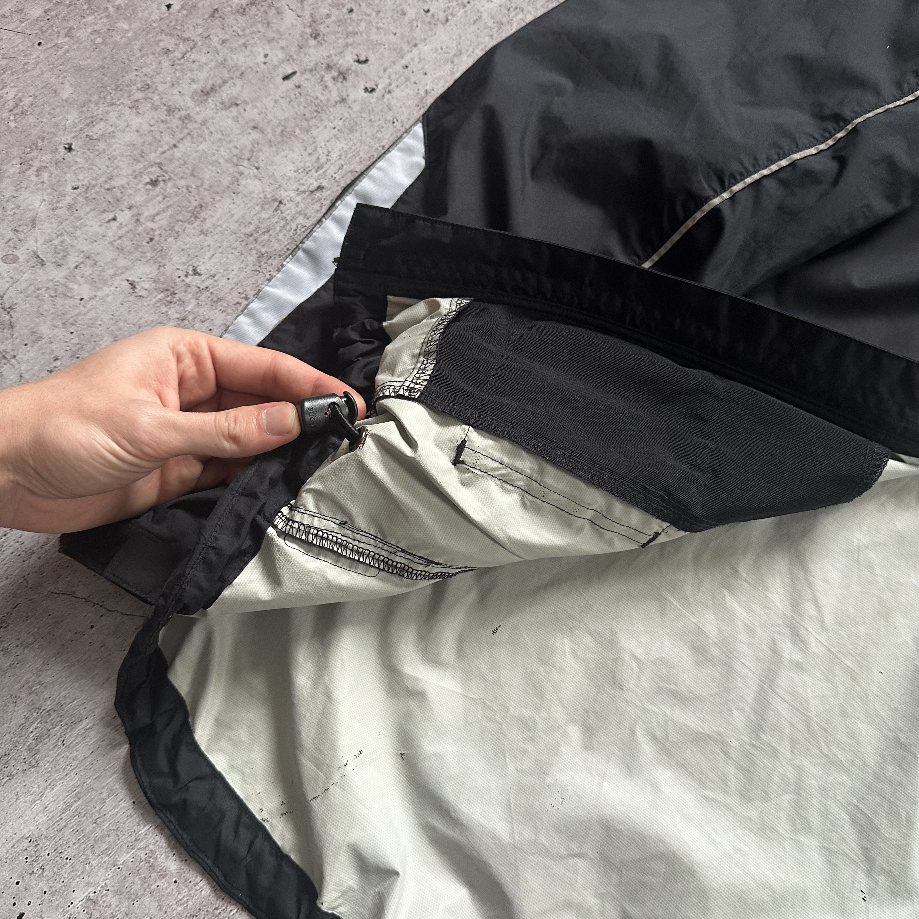 Nike × Vintage Nike y2k Vintage Swoosh Logo Nylon Drill Track Jacket Size US XL / EU 56 / 4 - 8 Thumbnail