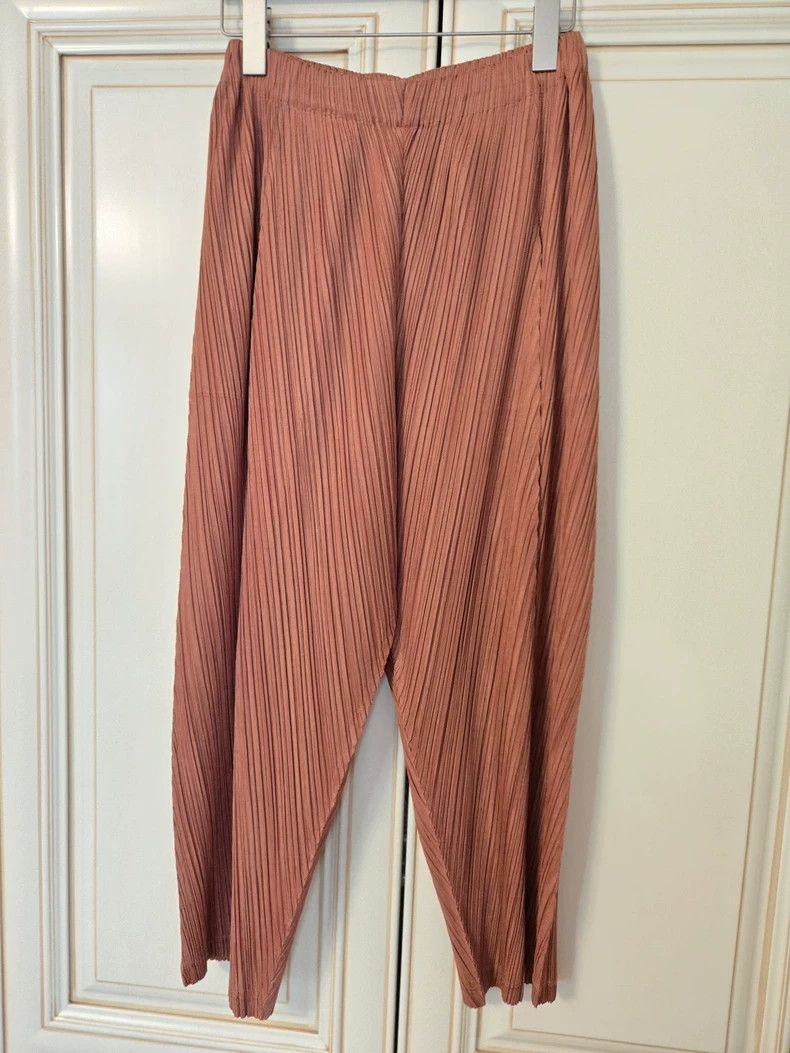 Issey Miyake Issey Miyake Orange pleated pants Size 42" / US 20 - 2 Thumbnail