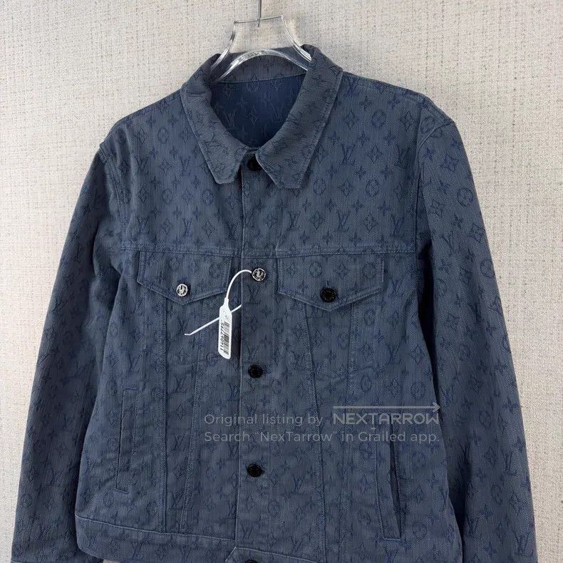 Louis Vuitton Louis Vuitton Logo full-print single-breasted casual long- Size US L / EU 52-54 / 3 - 2 Thumbnail
