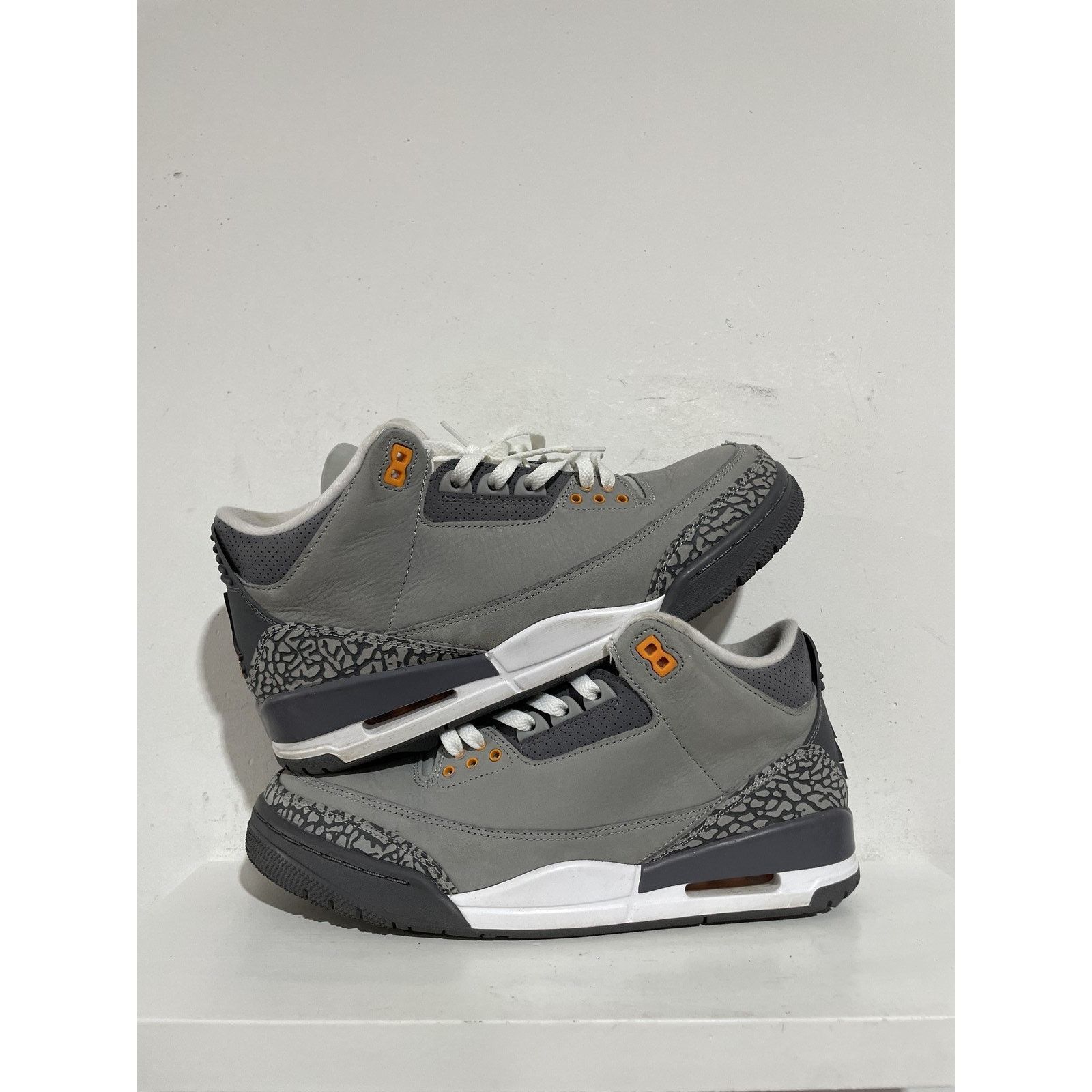 Jordan Brand JORDAN 3 COOL GREY SIZE 10 PREOWNED Size US 10 / EU 43 - 1 Thumbnail