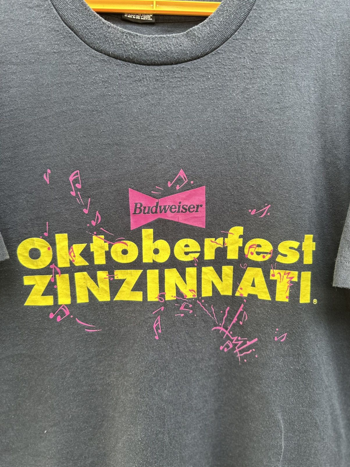 Budweiser × Fruit Of The Loom × Vintage Vintage 90s Budwiser Oktoberfest Zinzinnati Faded Tee Size US XL / EU 56 / 4 - 2 Thumbnail
