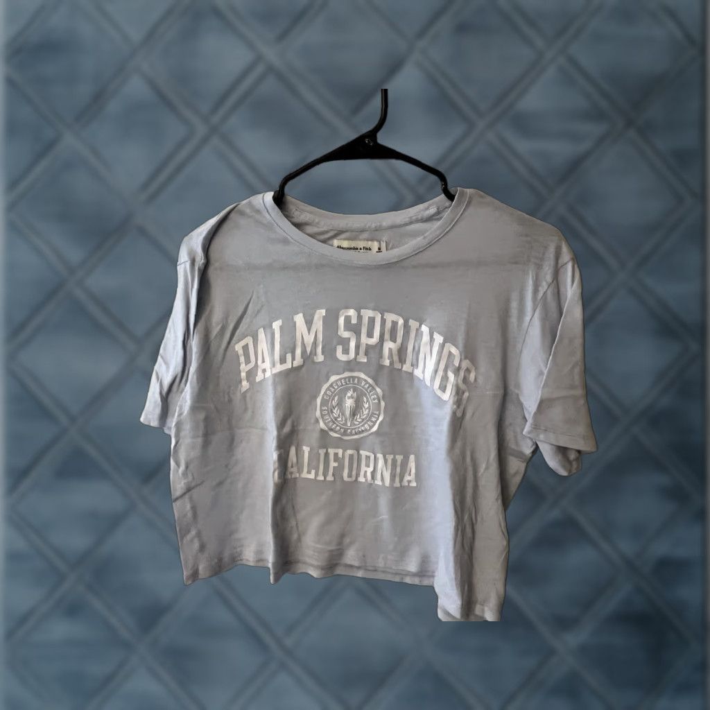 Abercrombie & Fitch Abercrombie & Fitch T-Shirt Cropped Women's Medium Blue Solid Cotton Jersey Crew Neck Short Sleeve Size M / US 6-8 / IT 42-44 - 1 Thumbnail