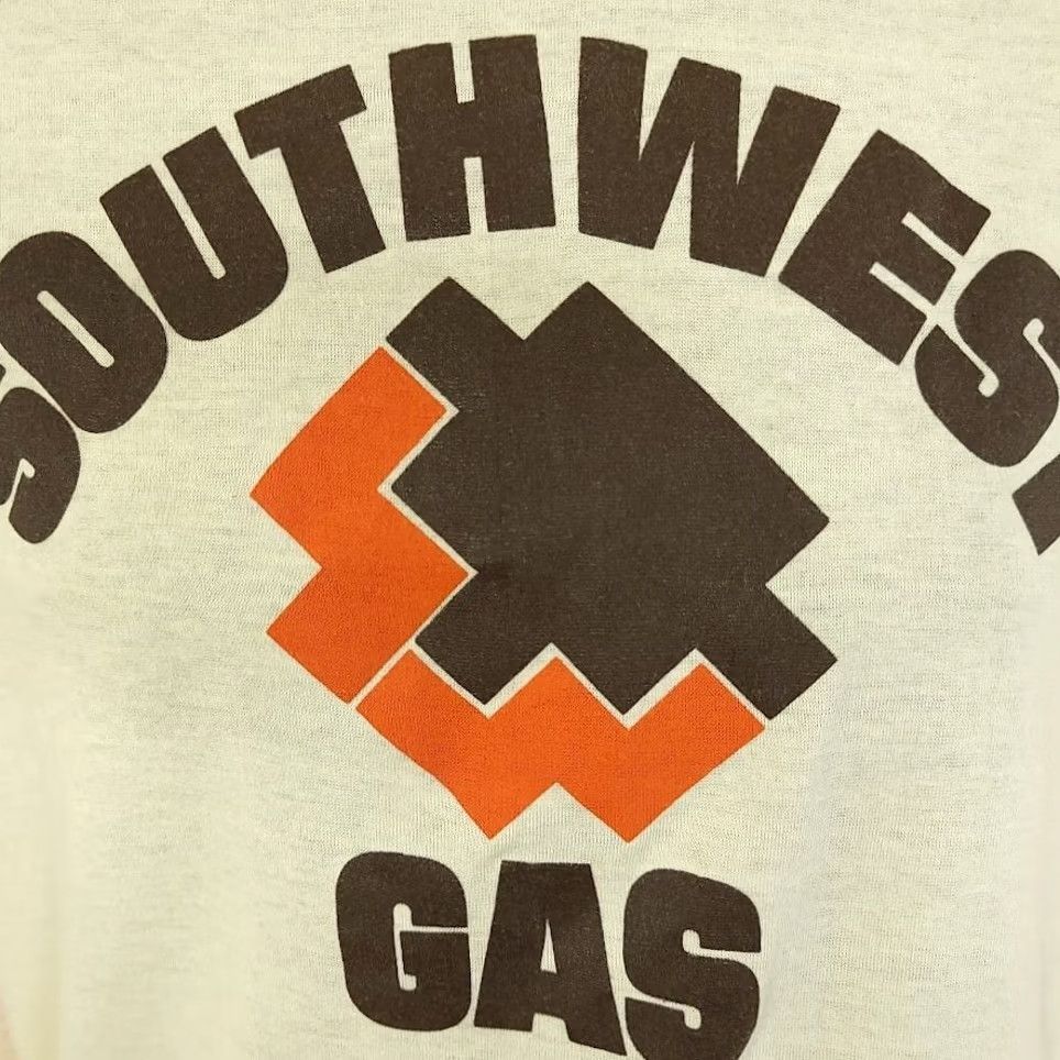 Vintage VINTAGE Southwest Gas T Shirt Mens Size Small 80s Utility Company Made In USA Beige Cotton Blend Short Sleeve Crew Neck California Nevada 80s Men Size US S / EU 44-46 / 1 - 3 Thumbnail