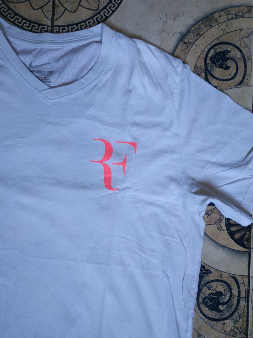 Nike Nike Roger Federer RF Archival ZigZag Logo Tee Blokecore L Size US L / EU 52-54 / 3 - 4 Thumbnail