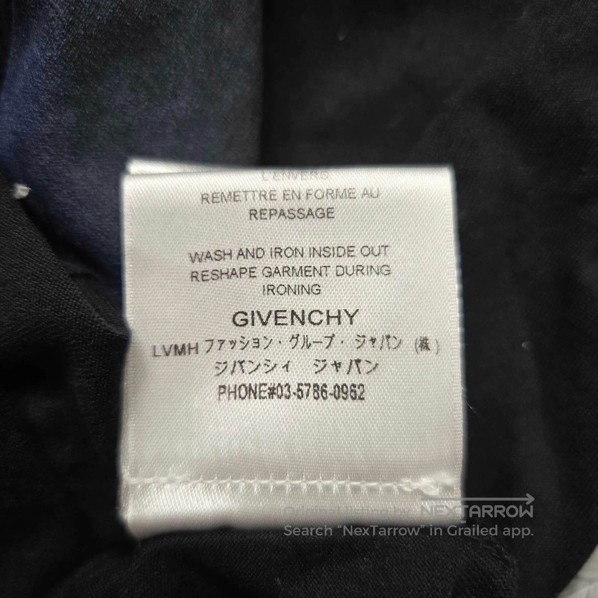 Givenchy Givenchy Shark Print Short Sleeve T. Size US M / EU 48-50 / 2 - 7 Thumbnail