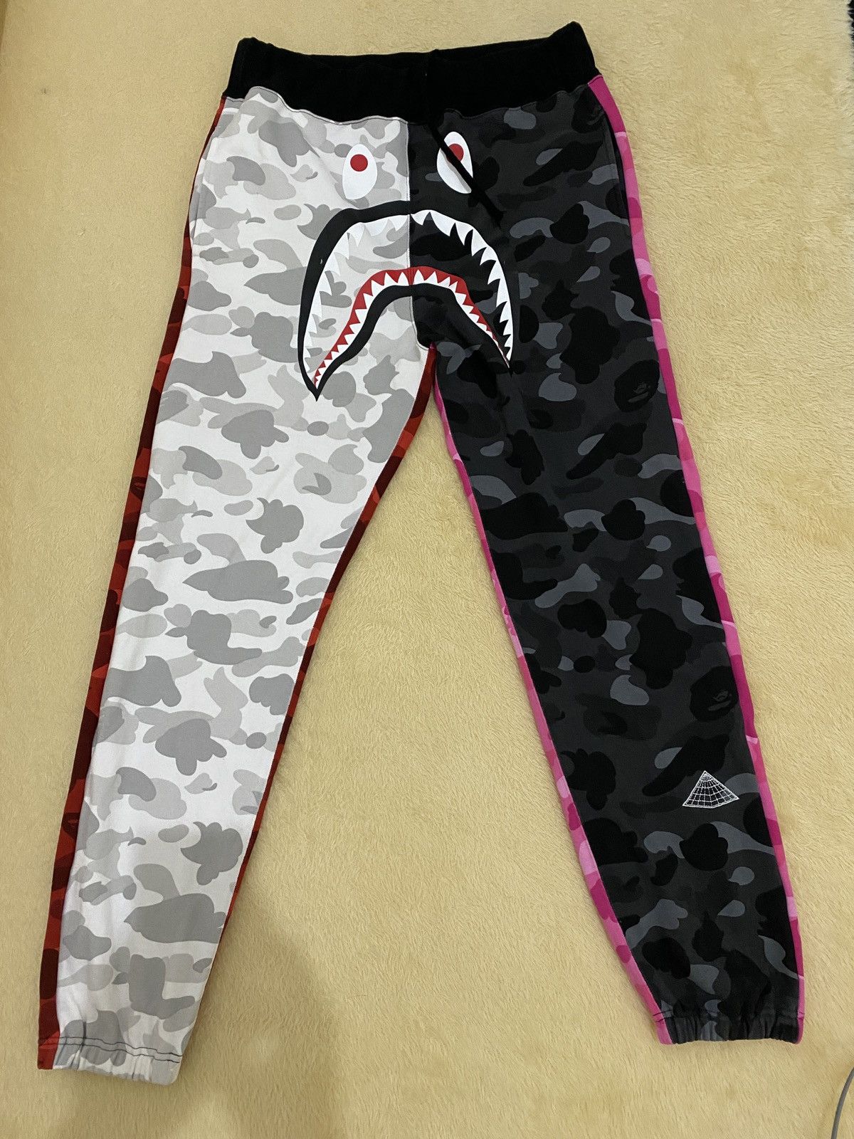 Bape Crazy Camo Shark Sweat Pants Size US 33 - 1 Thumbnail