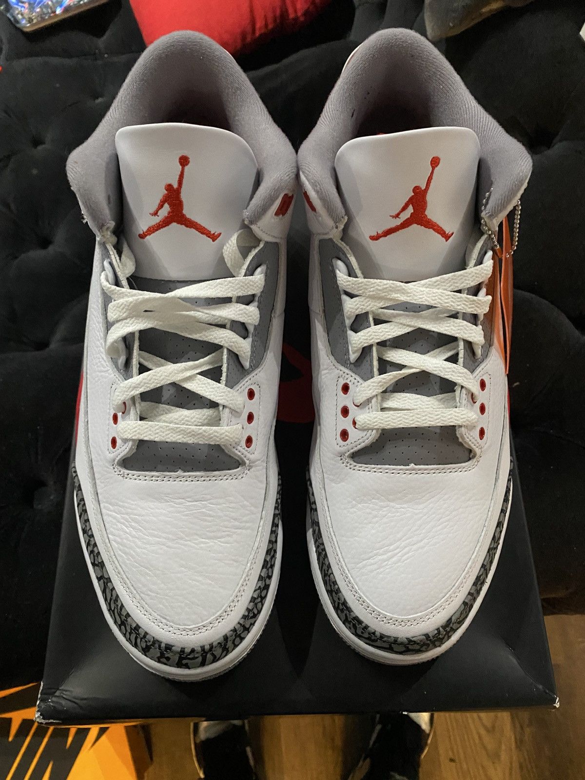 Nike Nike Air Jordan 3 Retro Fire Red Men size 12 DN3707-160 Used Size US 12 / EU 45 - 3 Thumbnail
