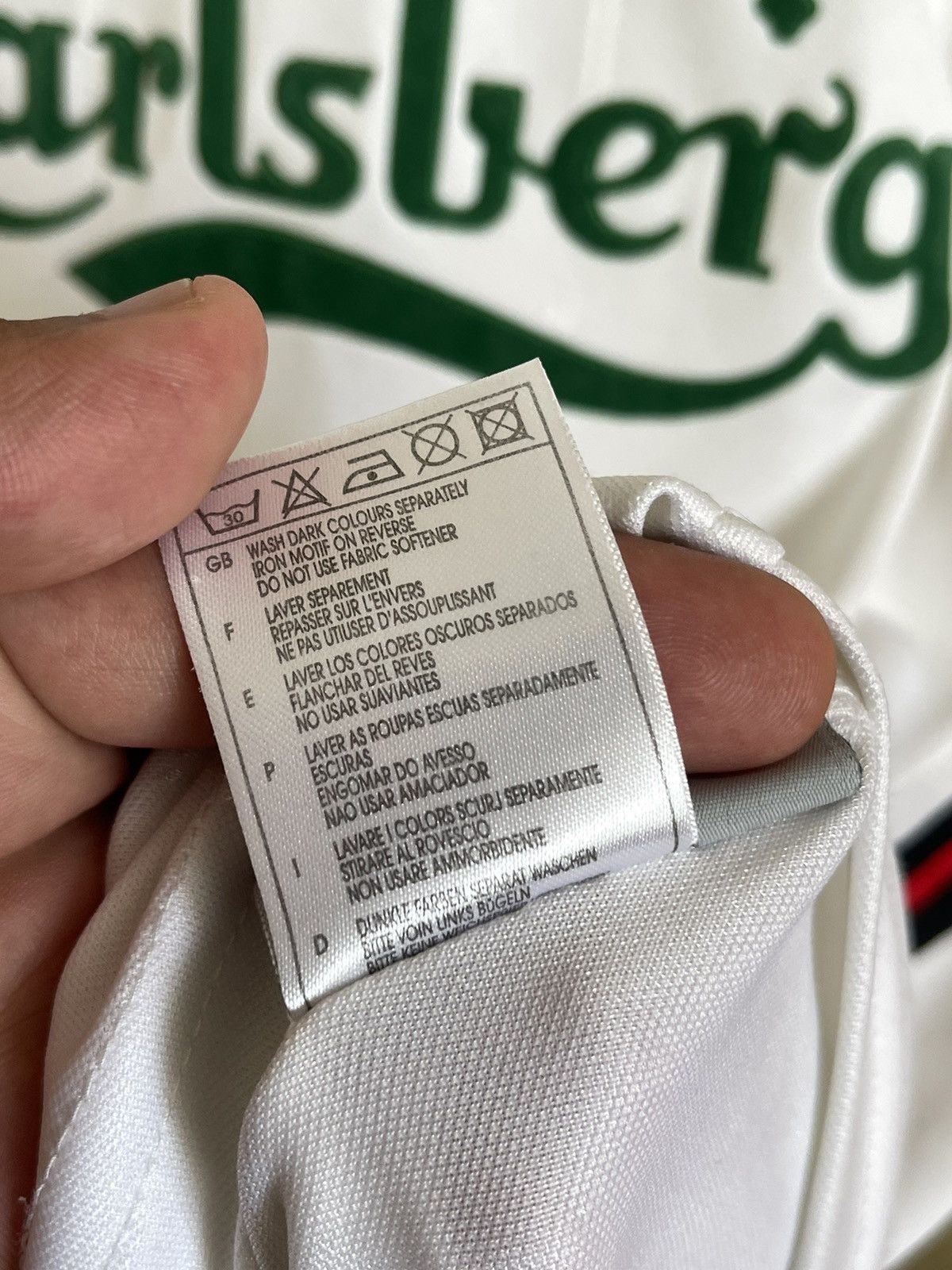 Reebok 2003-2004 Liverpool Carlsberg Longsleeve Away Jersey Size US M / EU 48-50 / 2 - 7 Thumbnail