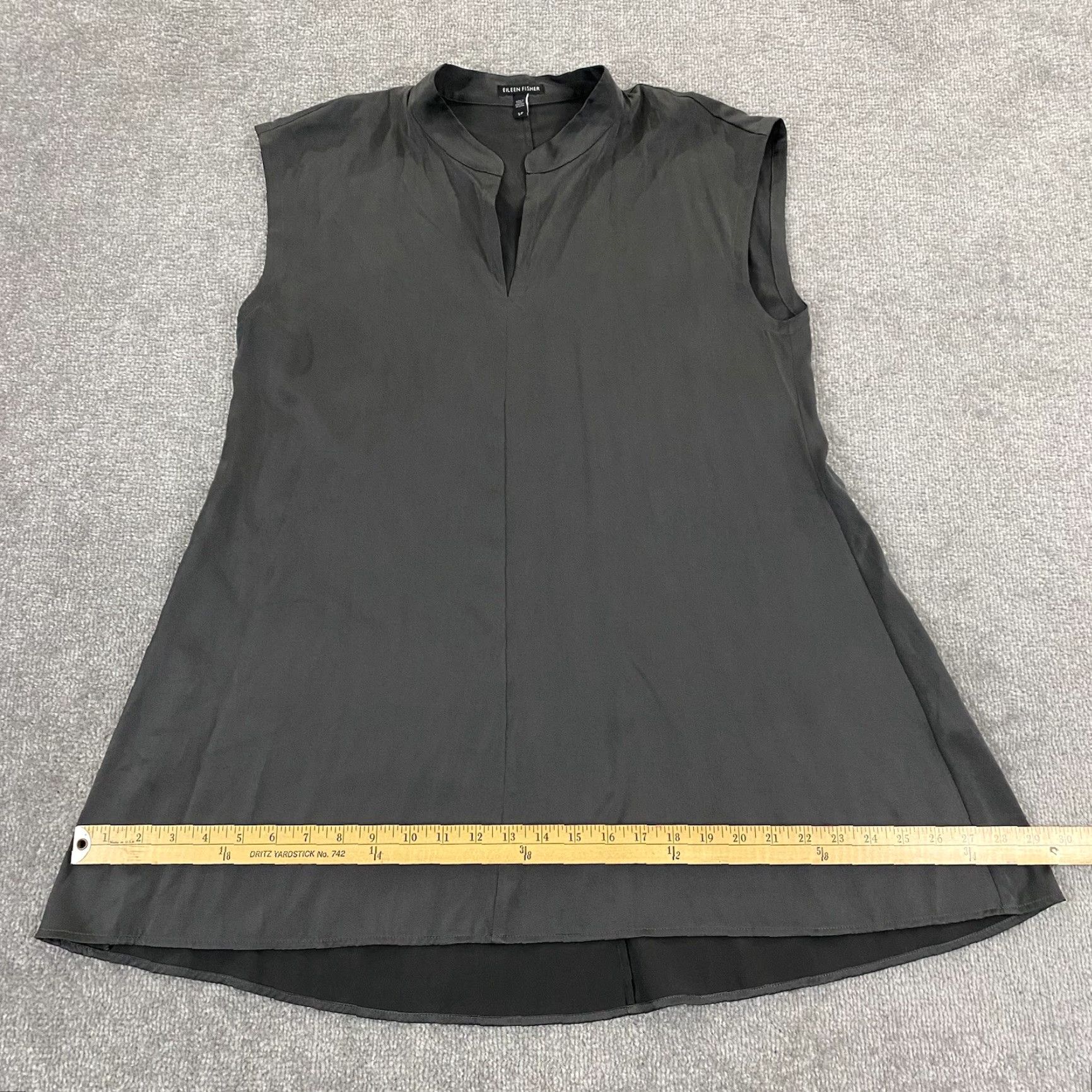 Eileen Fisher EILEEN FISHER Top Womens Small Gray Silk Sleeveless Blouse Dress Shirt Micro Dress Shirt Blouse Silk Sleeveless Size S / US 4 / IT 40 - 5 Thumbnail
