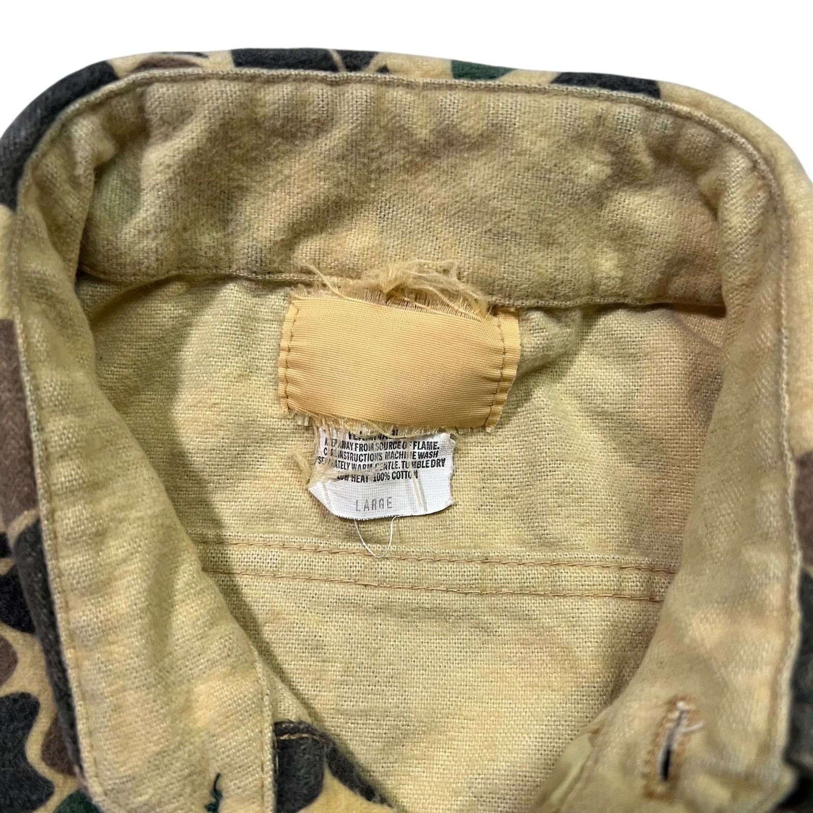 Vintage Vintage 1970s Duck Camo Chamois button up shirt (L) Size US L / EU 52-54 / 3 - 5 Thumbnail